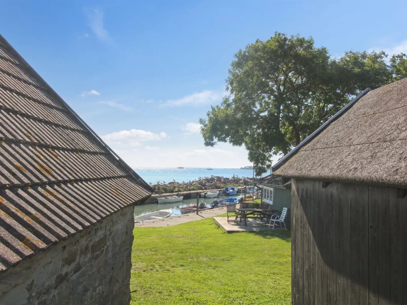 "Kirsi" - 200m from the sea-Buiten