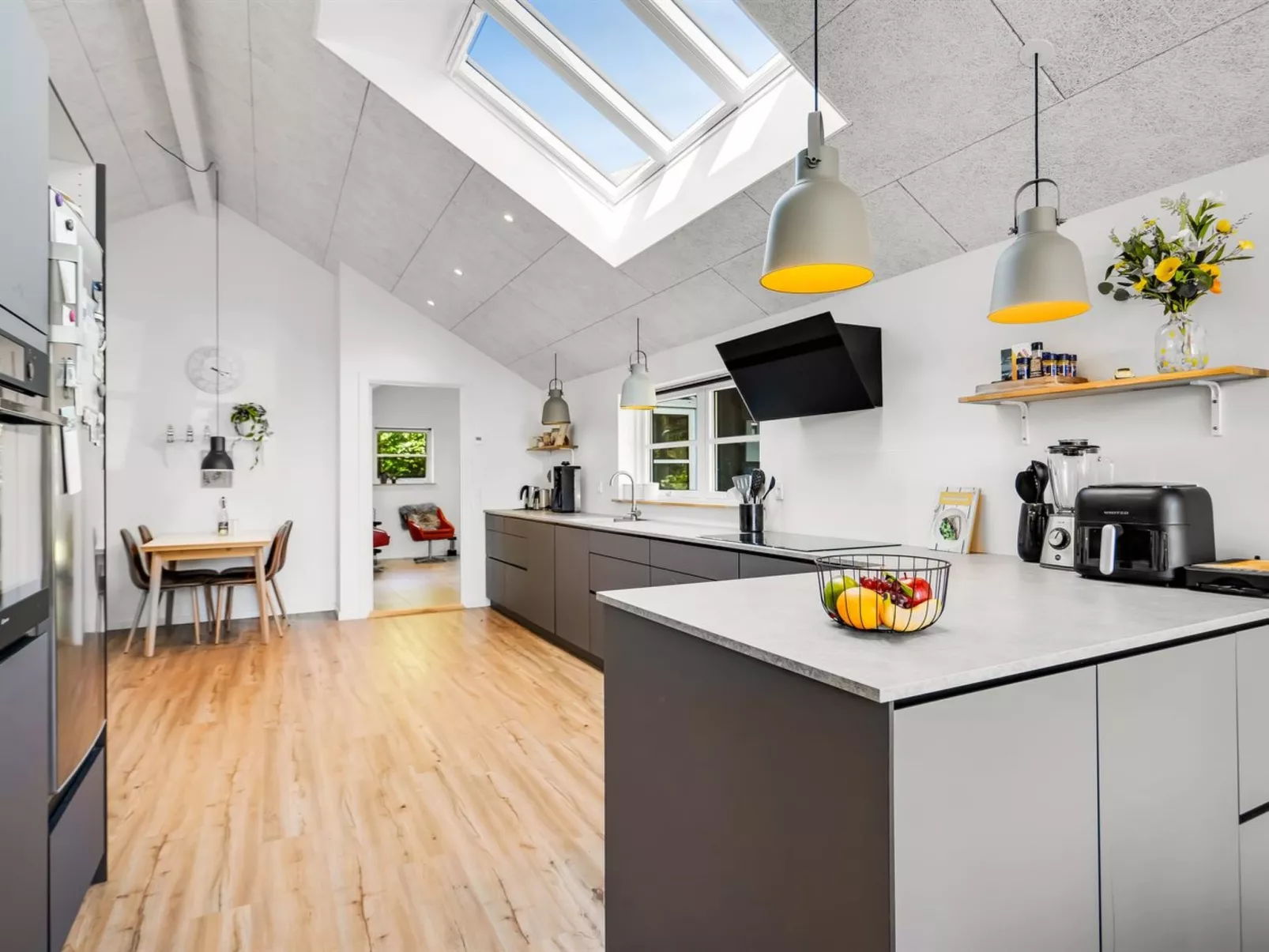 "Roska" - 1.3km from the sea-Binnen