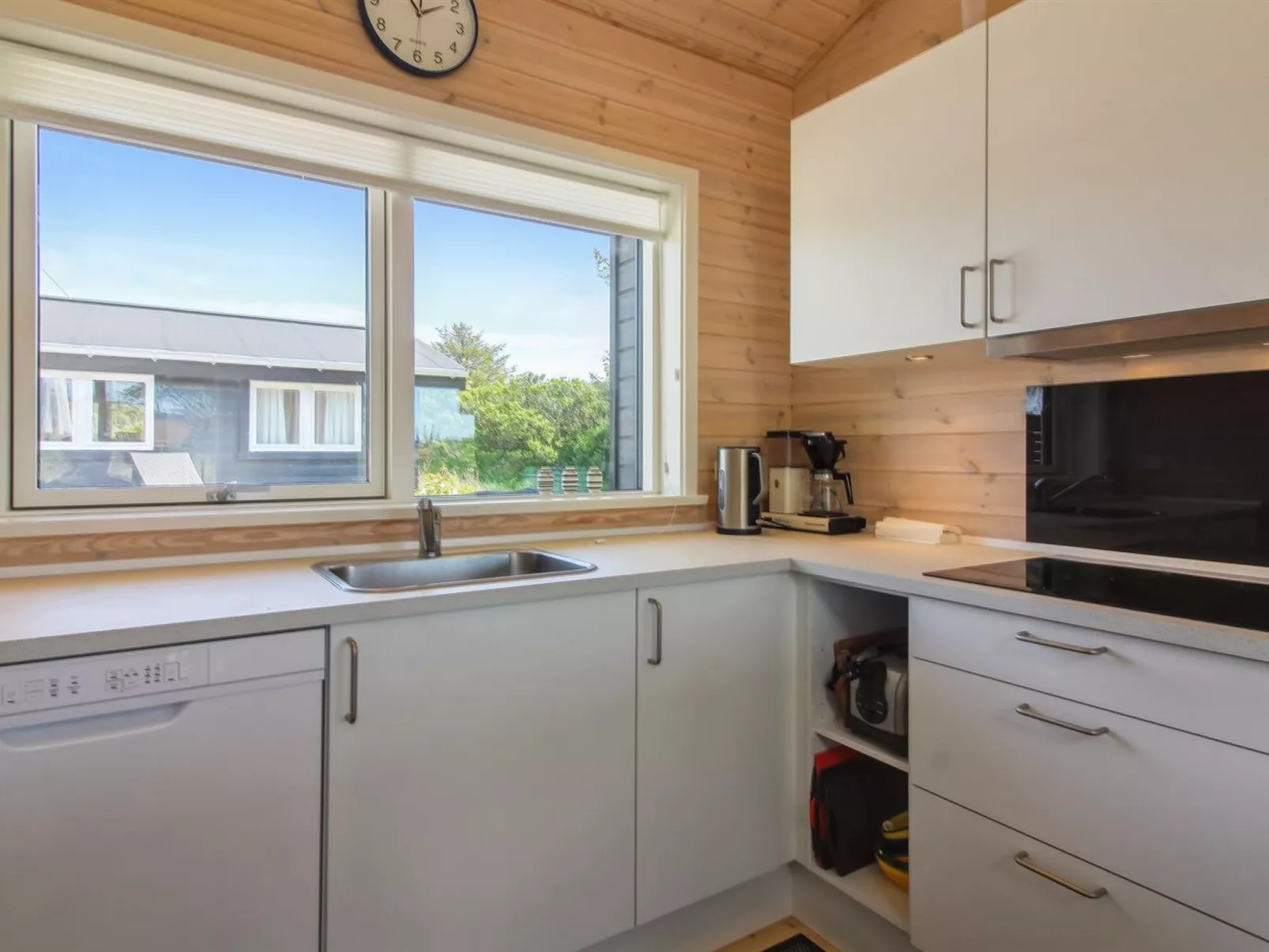 "Sampo" - 400m from the sea-Binnen