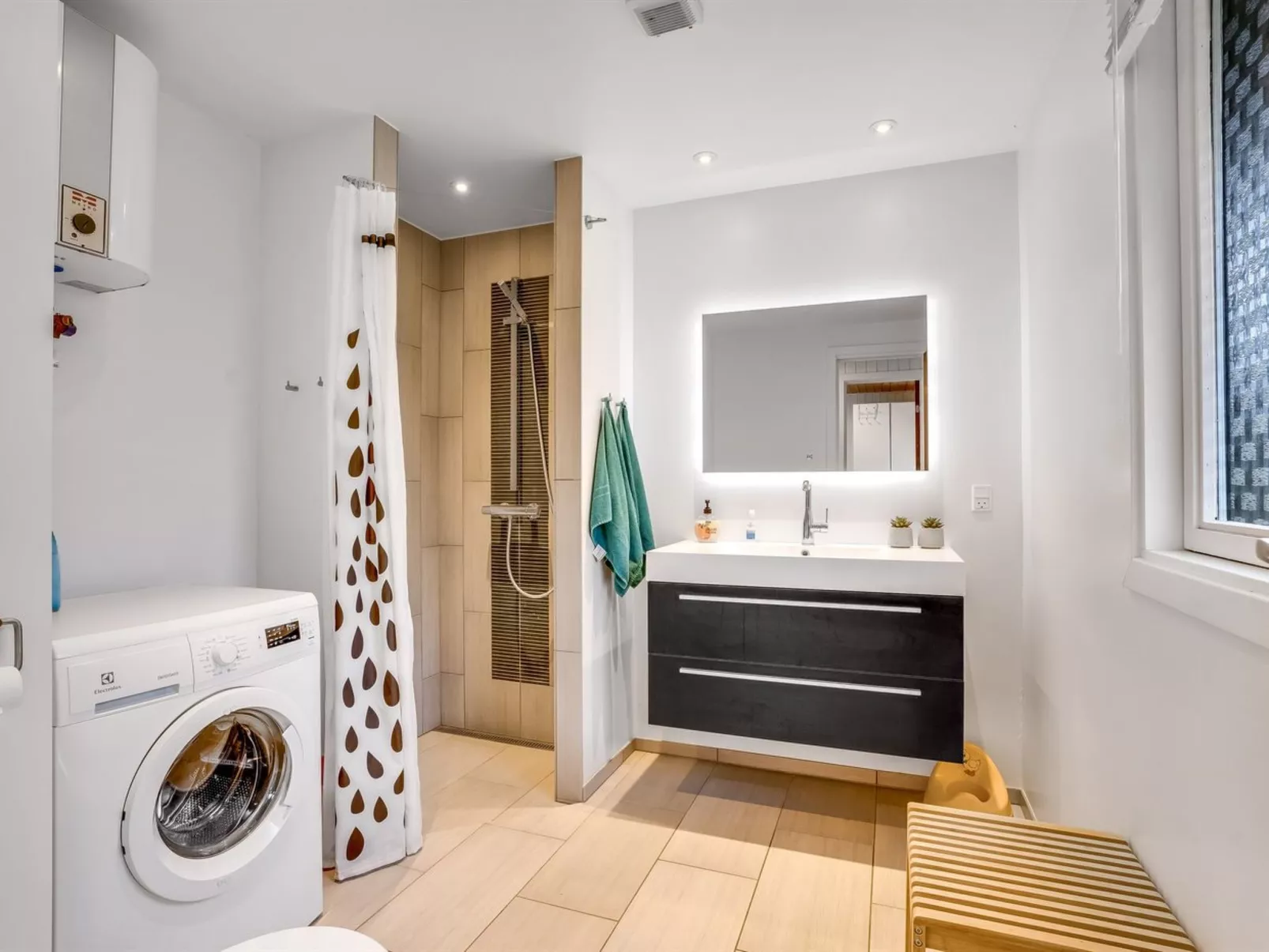 "Asmine" - 670m from the sea-Binnen