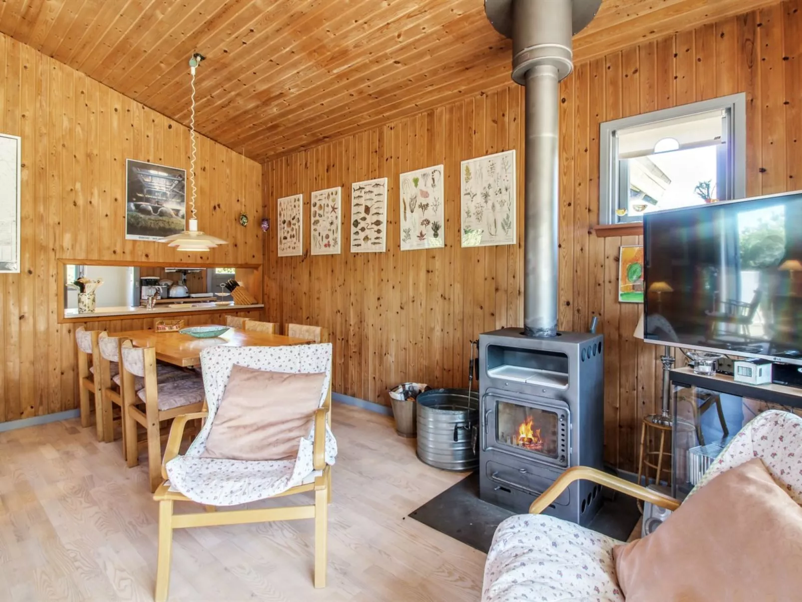 "Gerasim" - 1km from the sea-Binnen