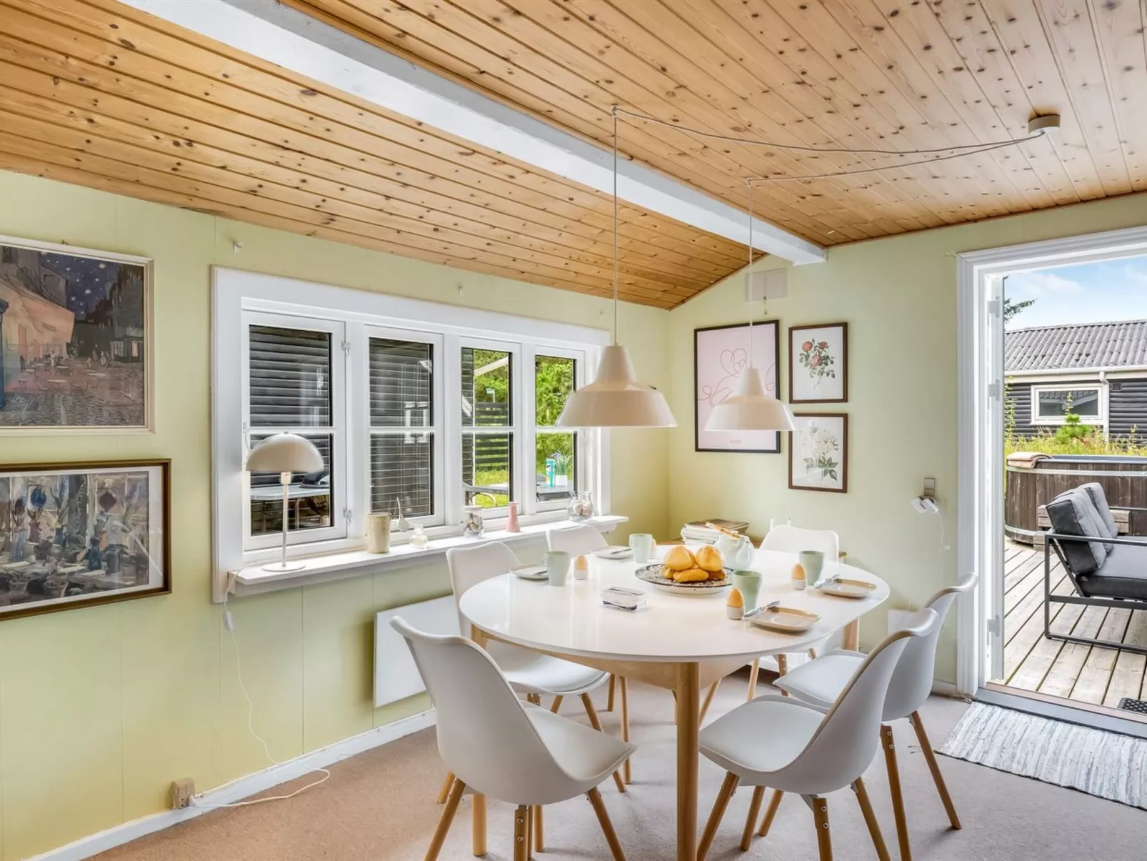 "Ljuba" - 700m from the sea-Binnen