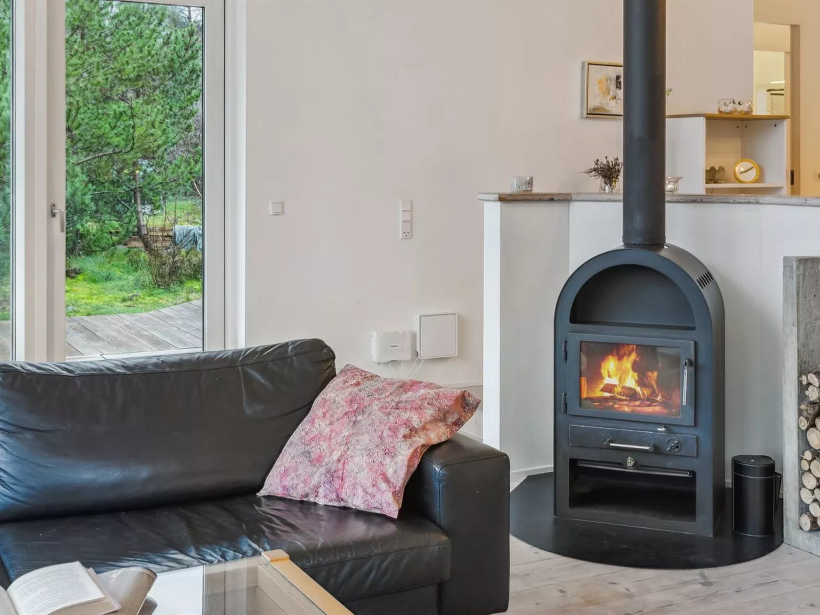 "Guri" - 600m to the fjord-Binnen