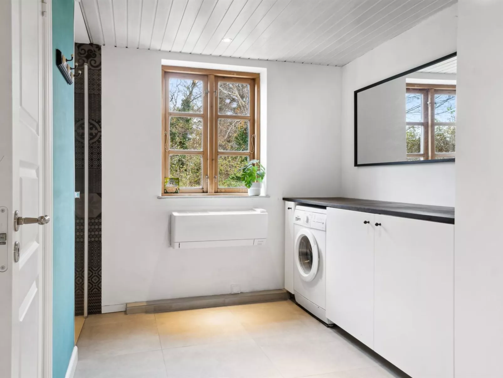 "Hughlek" - 1.5km from the sea-Binnen