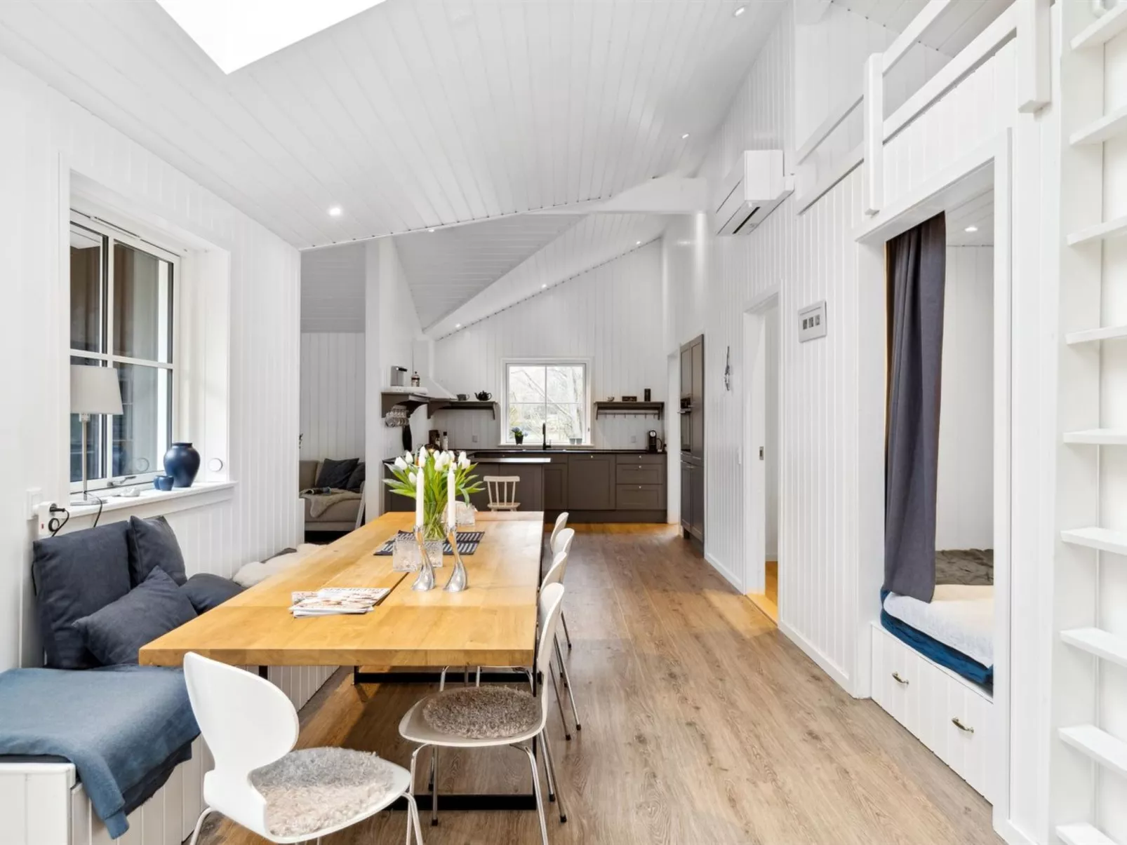 "Loviisa" - 850m from the sea-Binnen