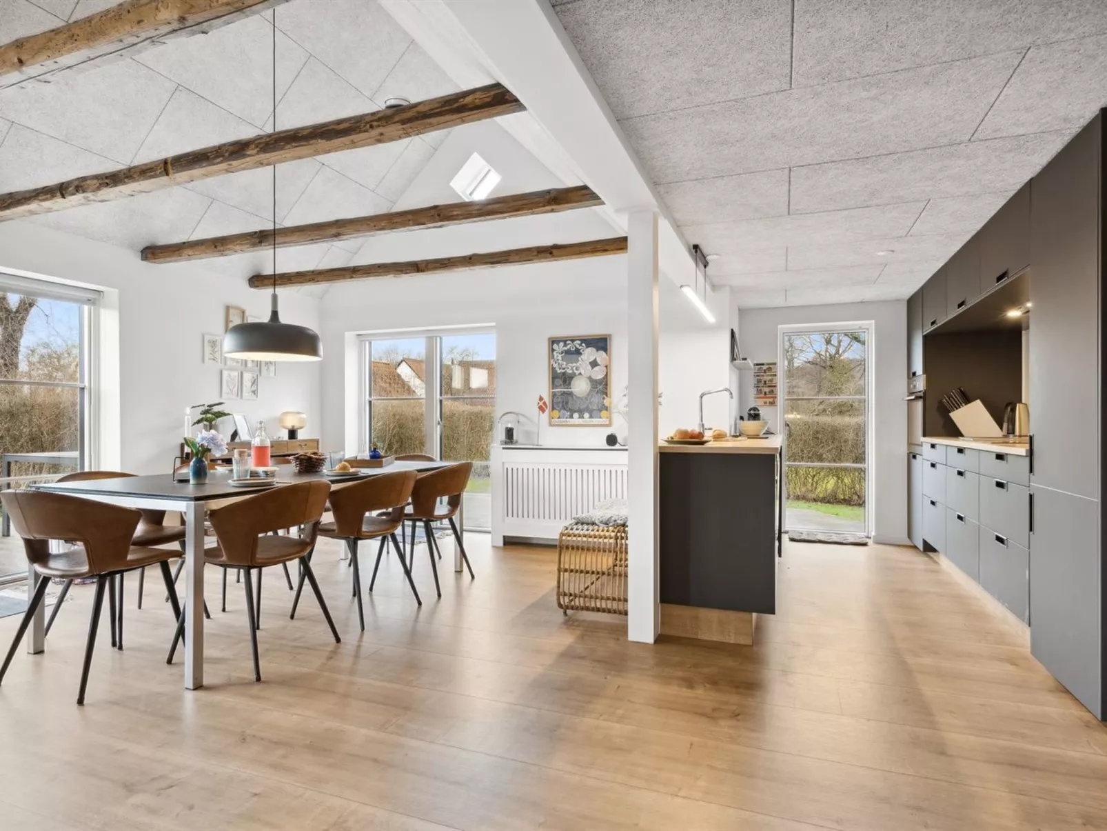 "Branko" - 200m from the sea-Binnen