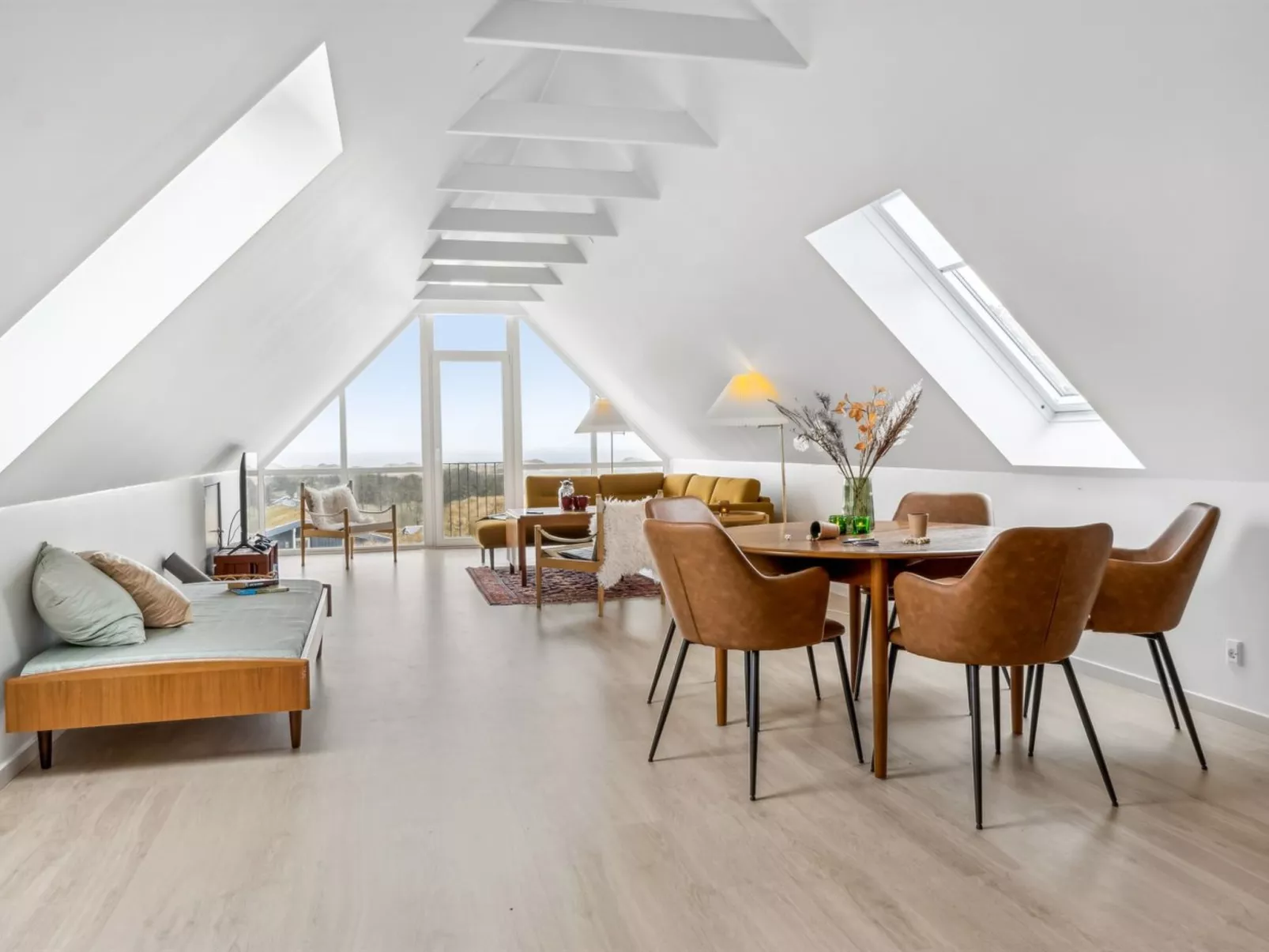 "Ajvi" - 900m from the sea-Binnen