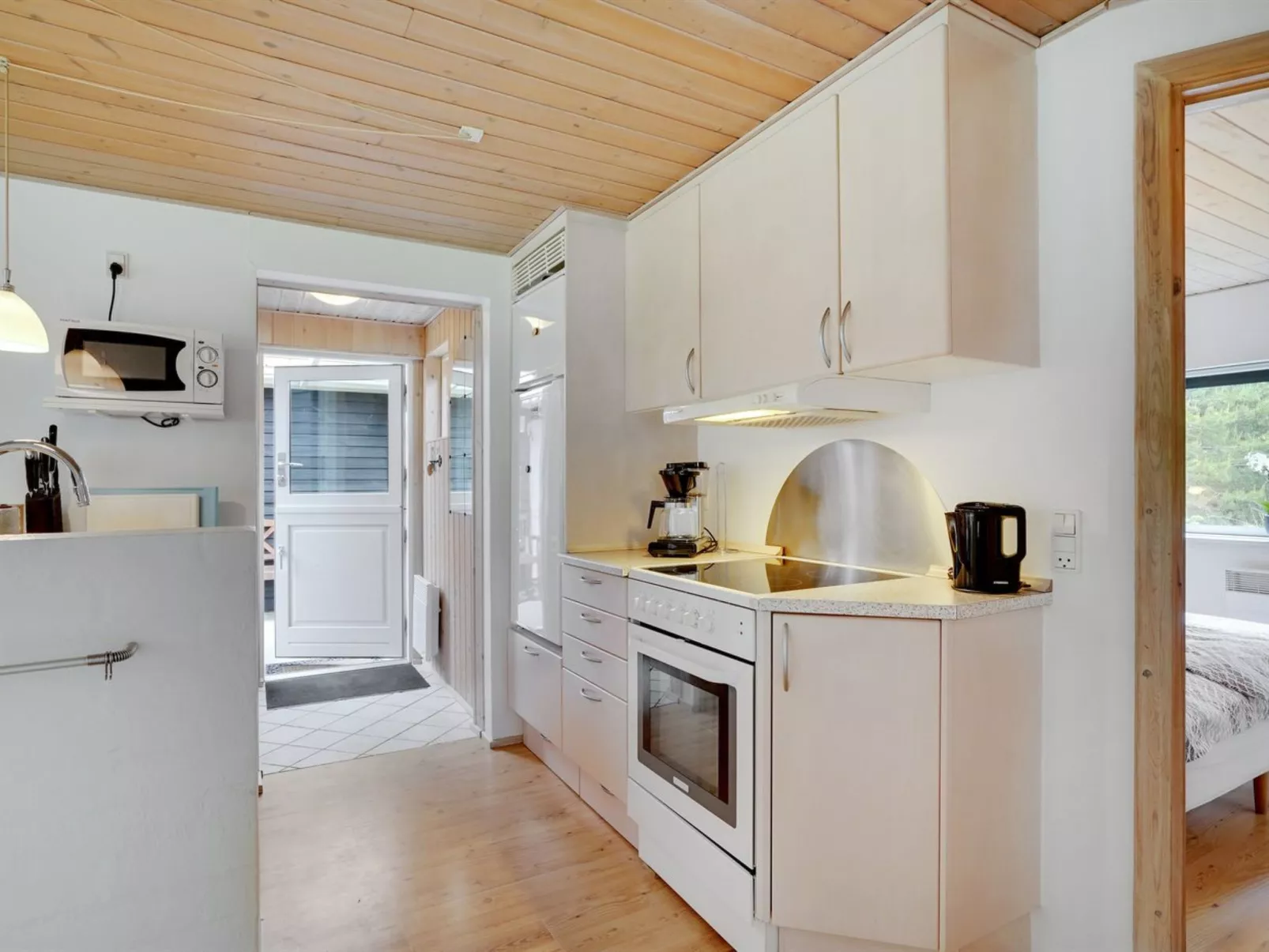 "Hildulf" - 2km from the sea-Binnen