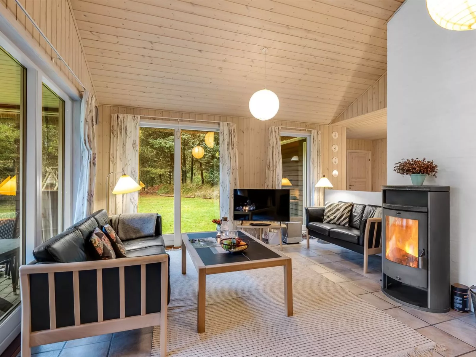 "Mart" - 1.6km from the sea-Binnen