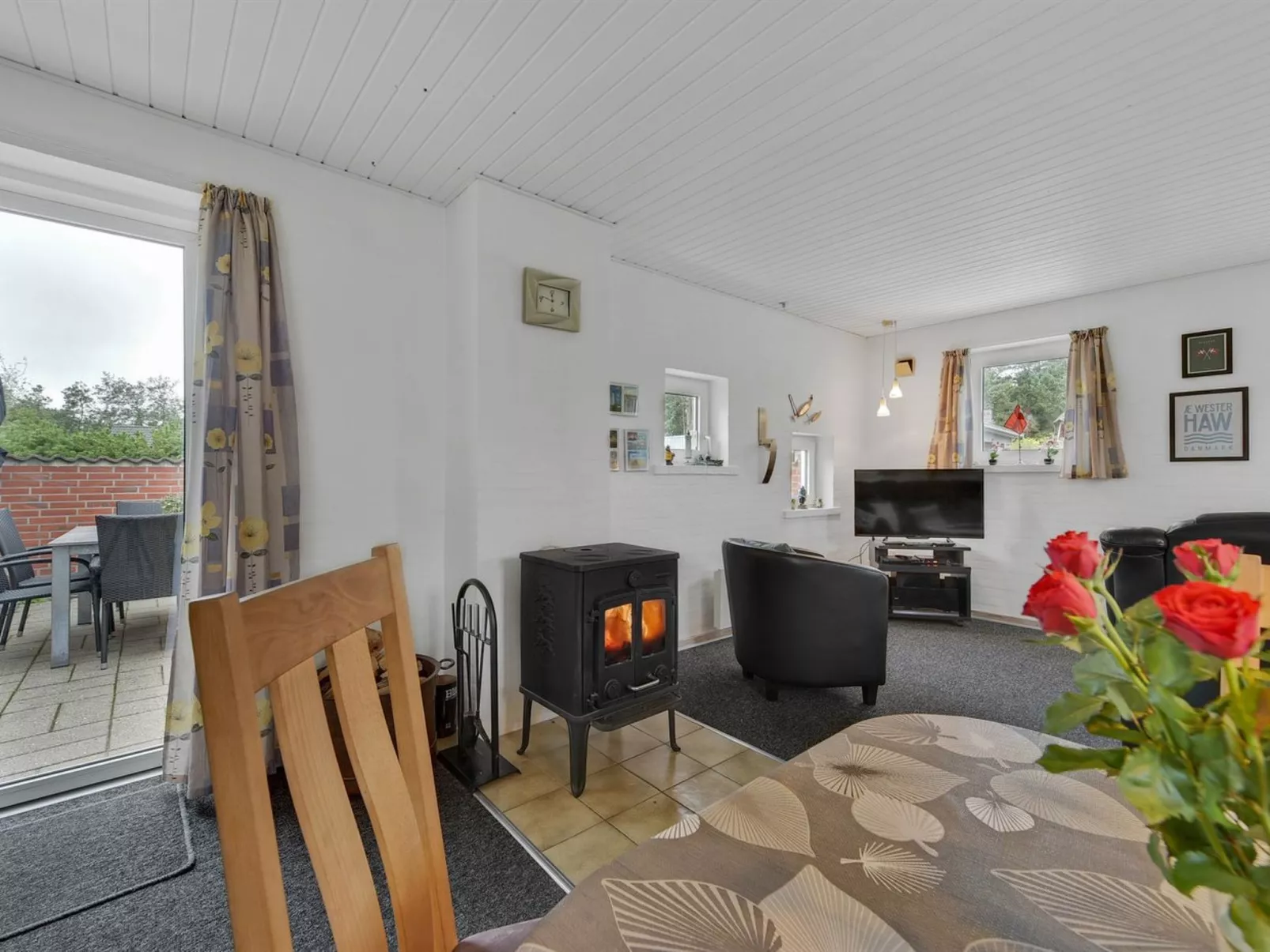 "Pernilla" - 2km from the sea-Binnen