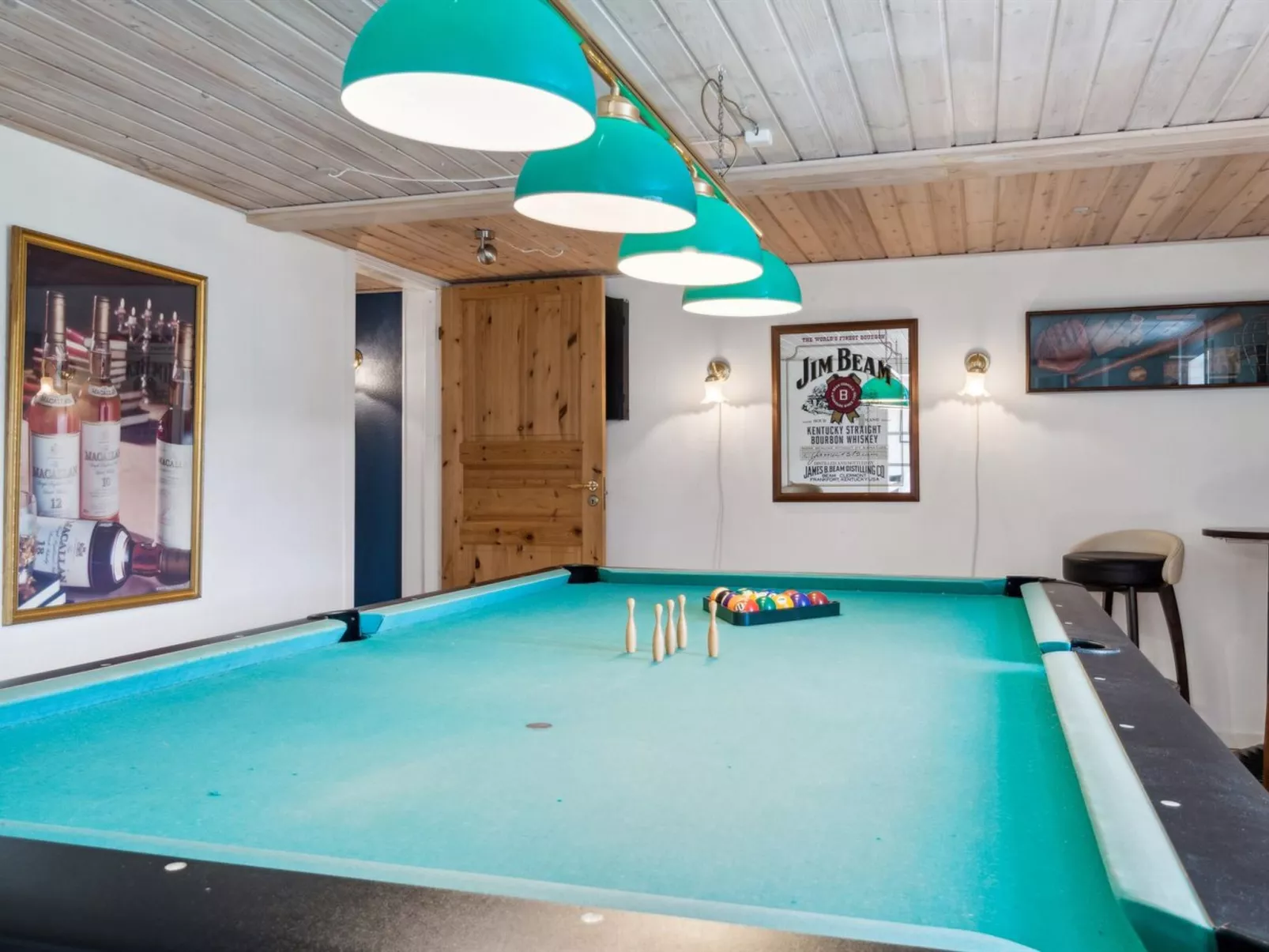 "Ieva" - 3.9km from the sea-Binnen