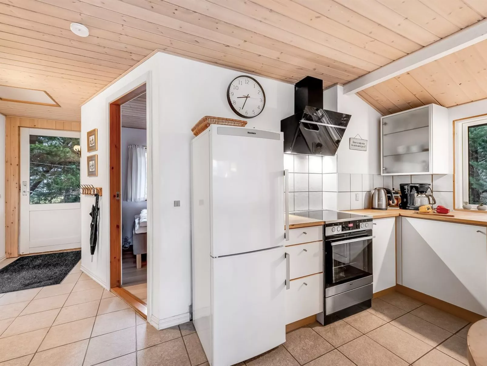 "Hilde" - 350m to the fjord-Binnen