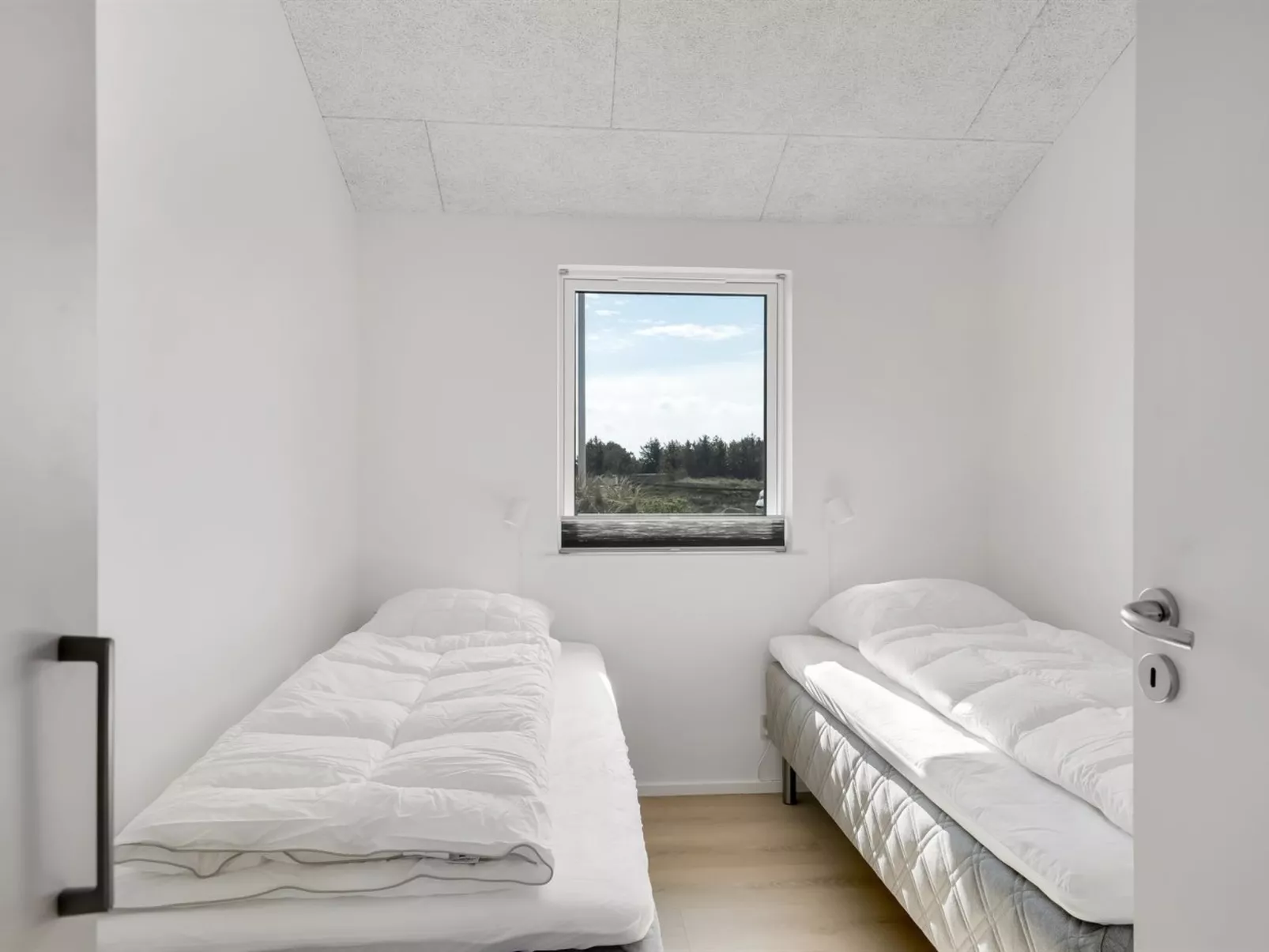 "Helga" - 650m from the sea-Binnen