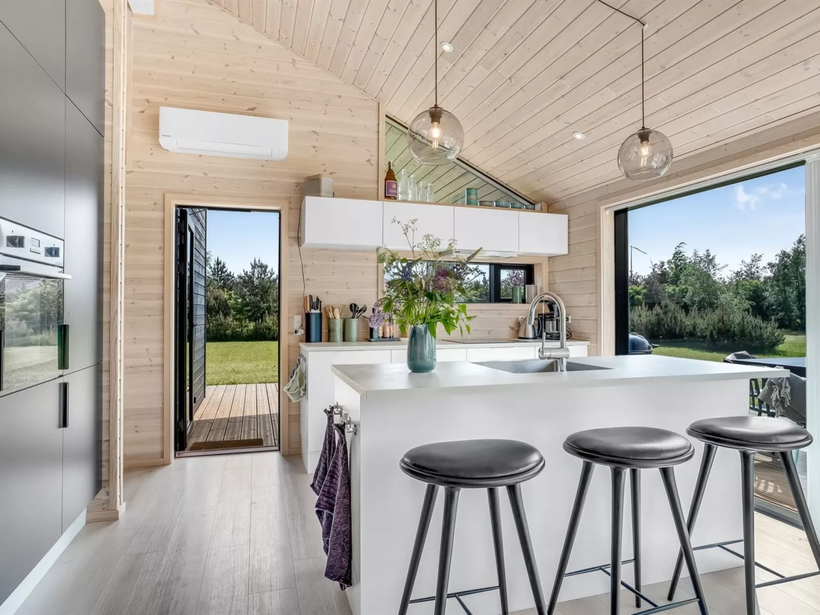 "Edite" - 900m from the sea-Binnen