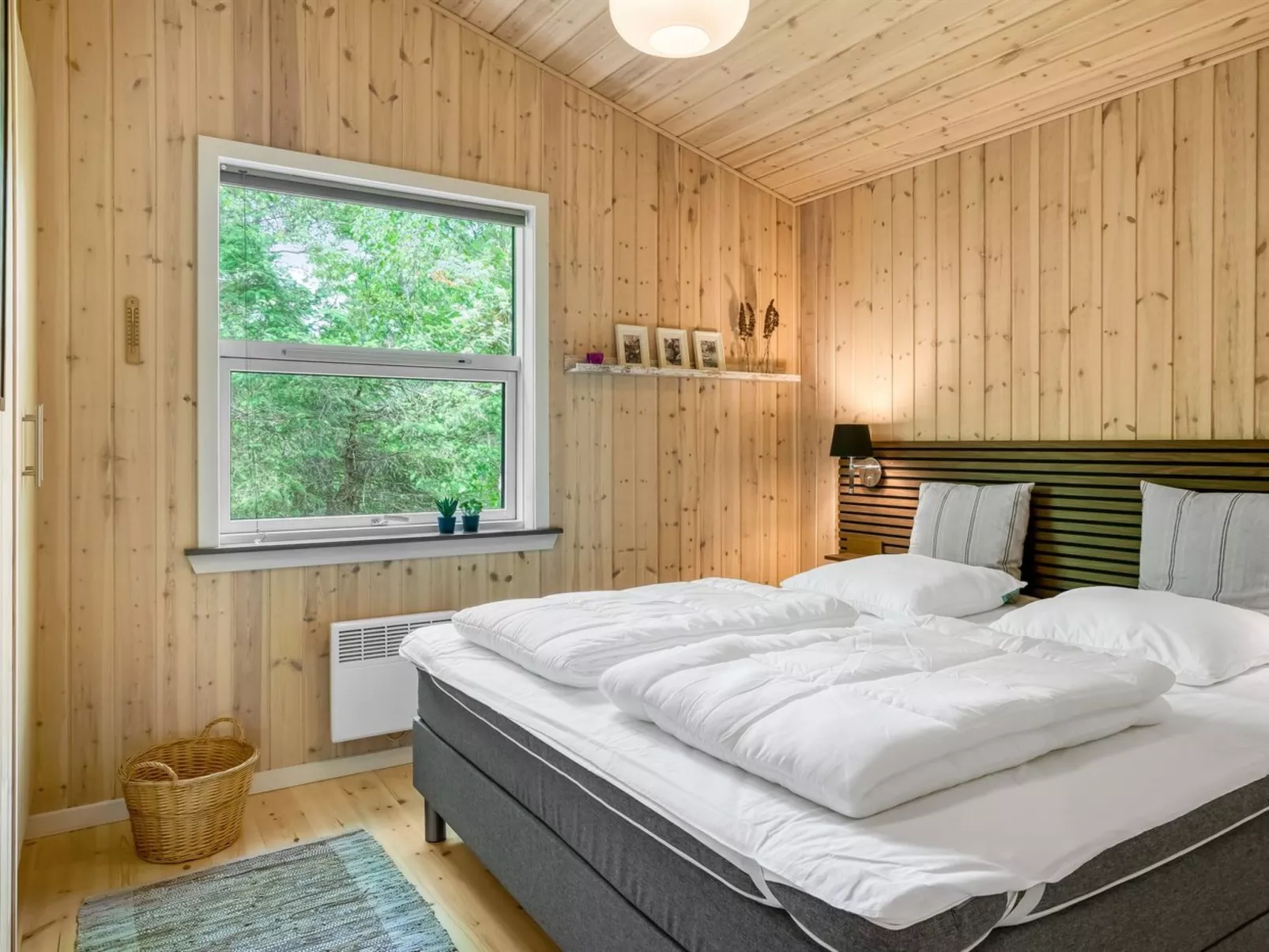 "Mauri" -  from the sea-Binnen