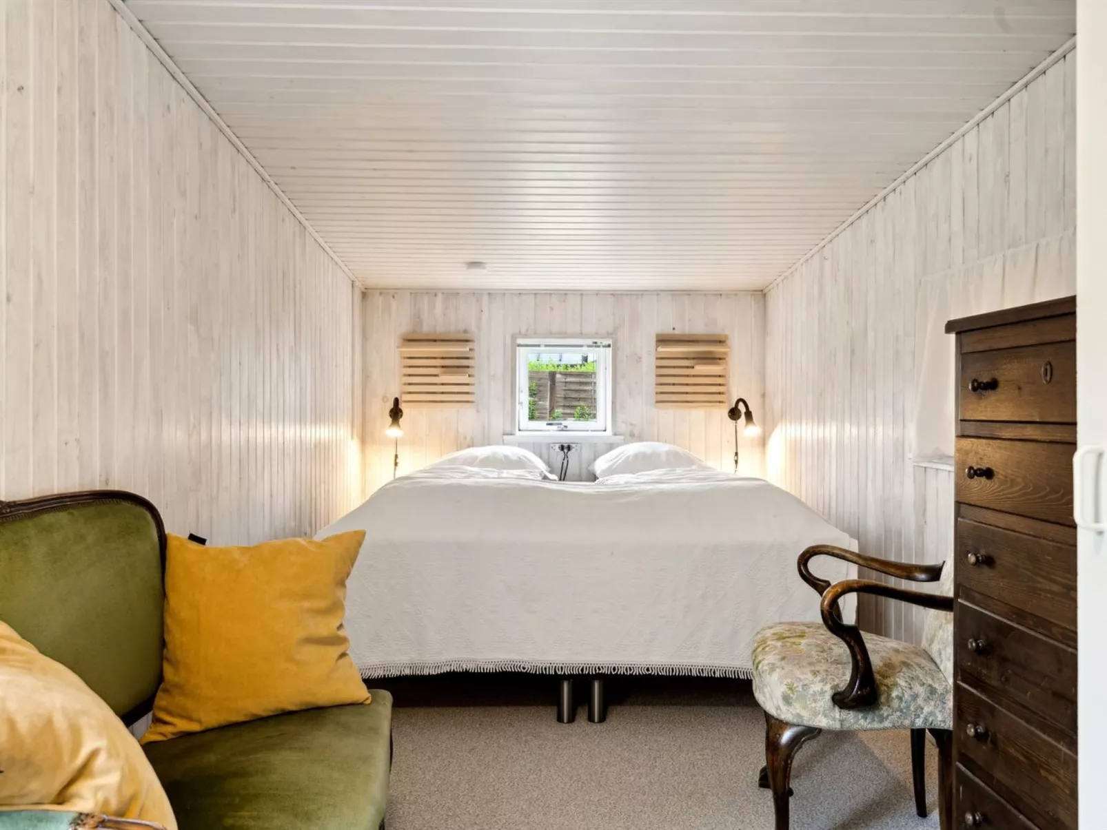 "Antonie" - 700m from the sea-Binnen