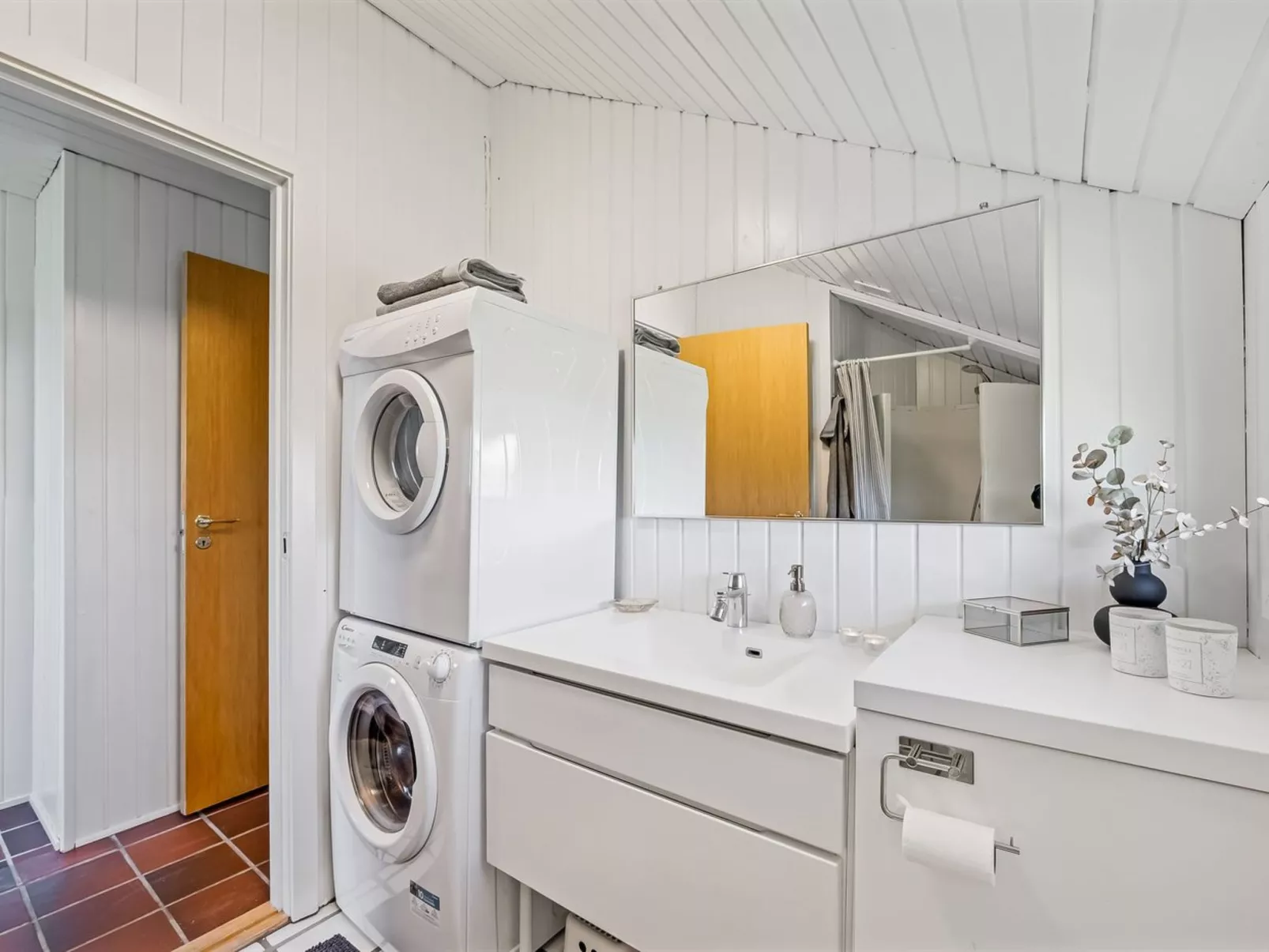 "Emppu" - 250m from the sea-Binnen