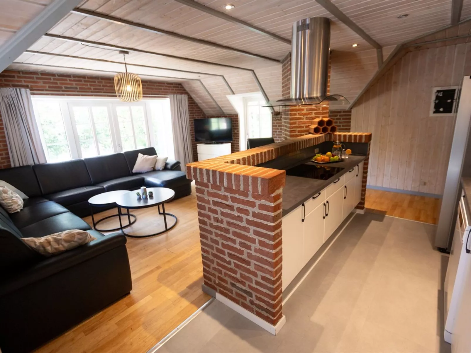 "Ejvi" - 4km from the sea-Binnen