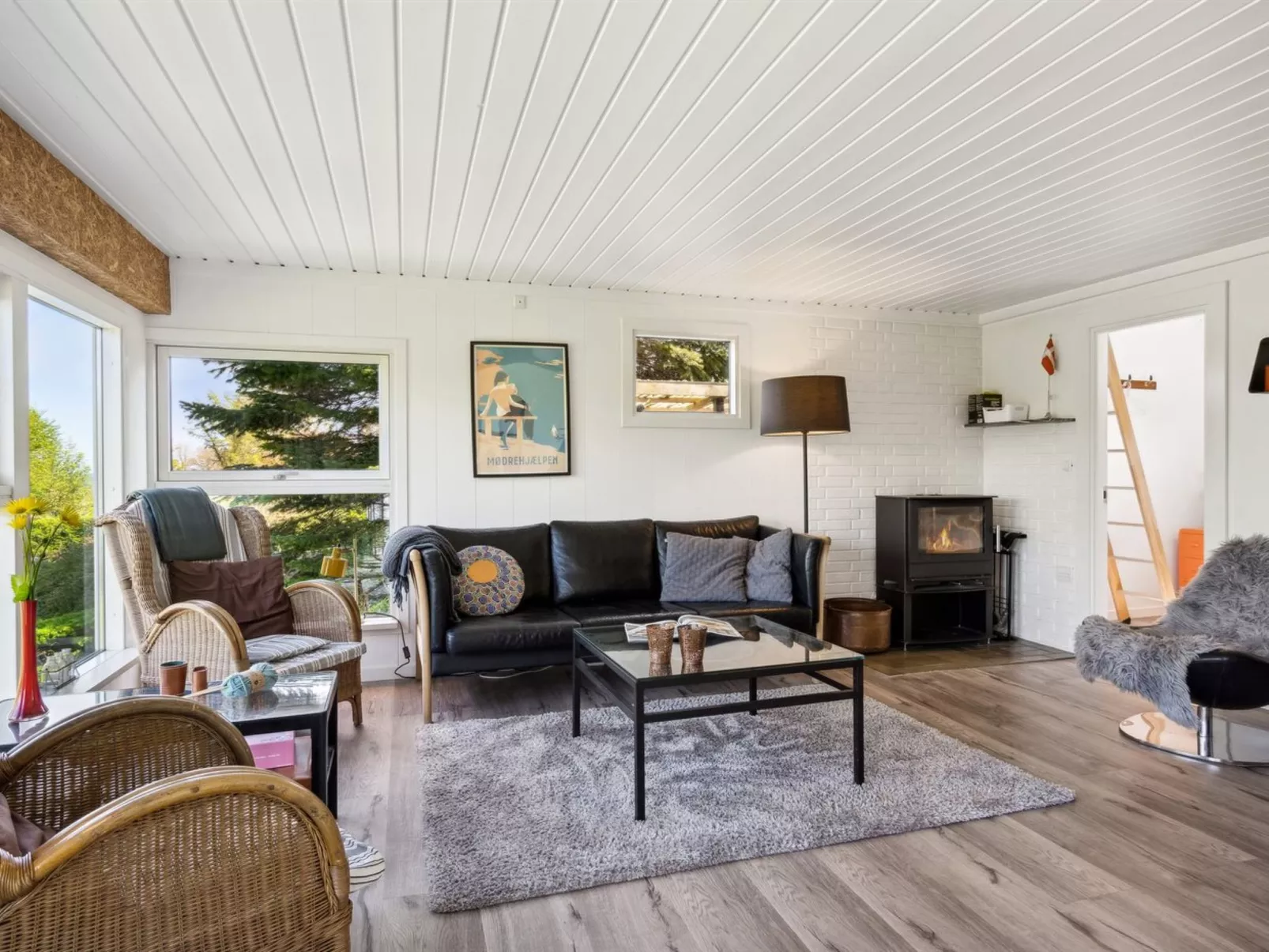 "Sölvy" - 300m from the sea-Binnen