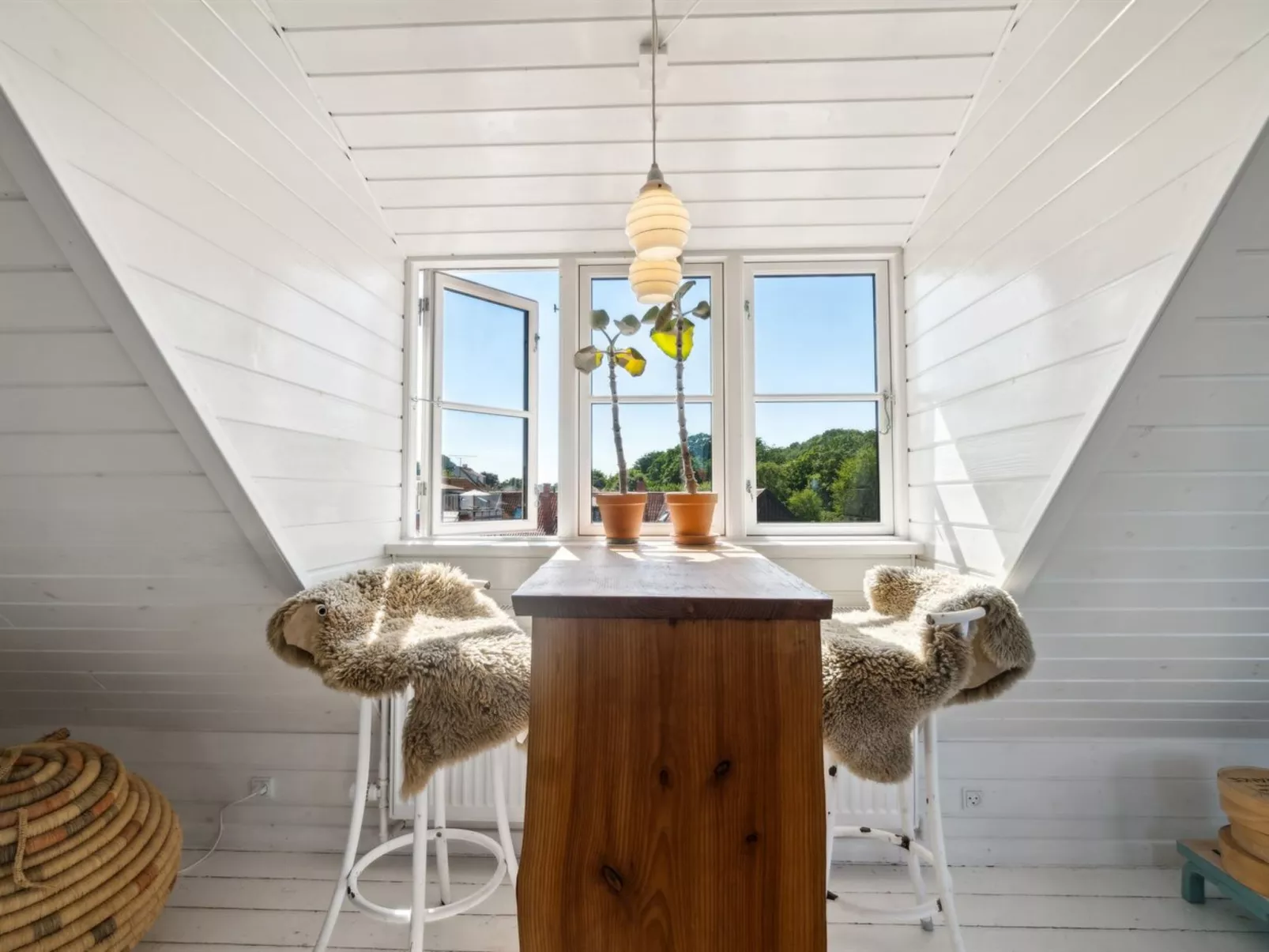 "Hebba" - 125m from the sea-Binnen