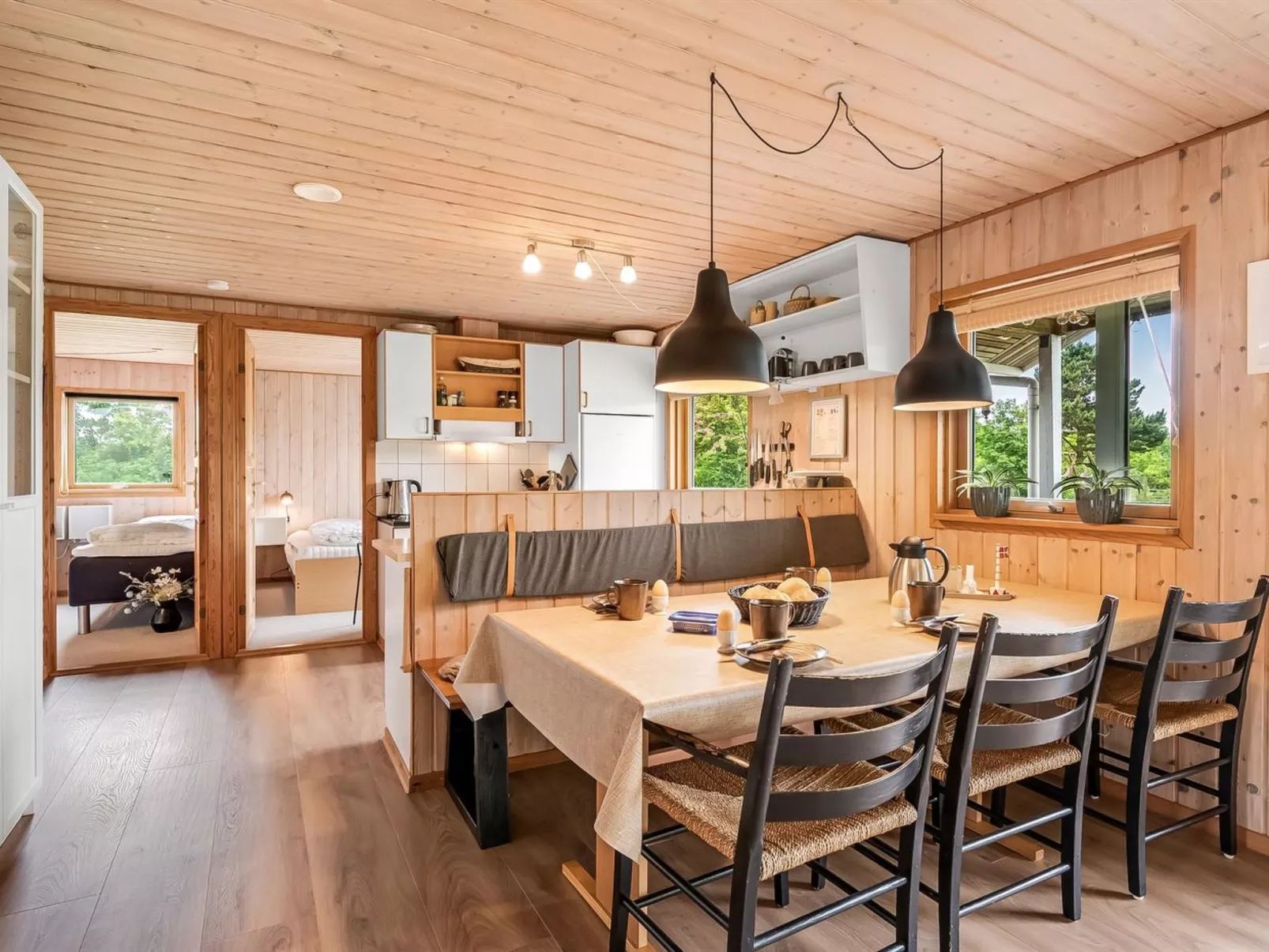 "Tian" - 400m to the fjord-Binnen