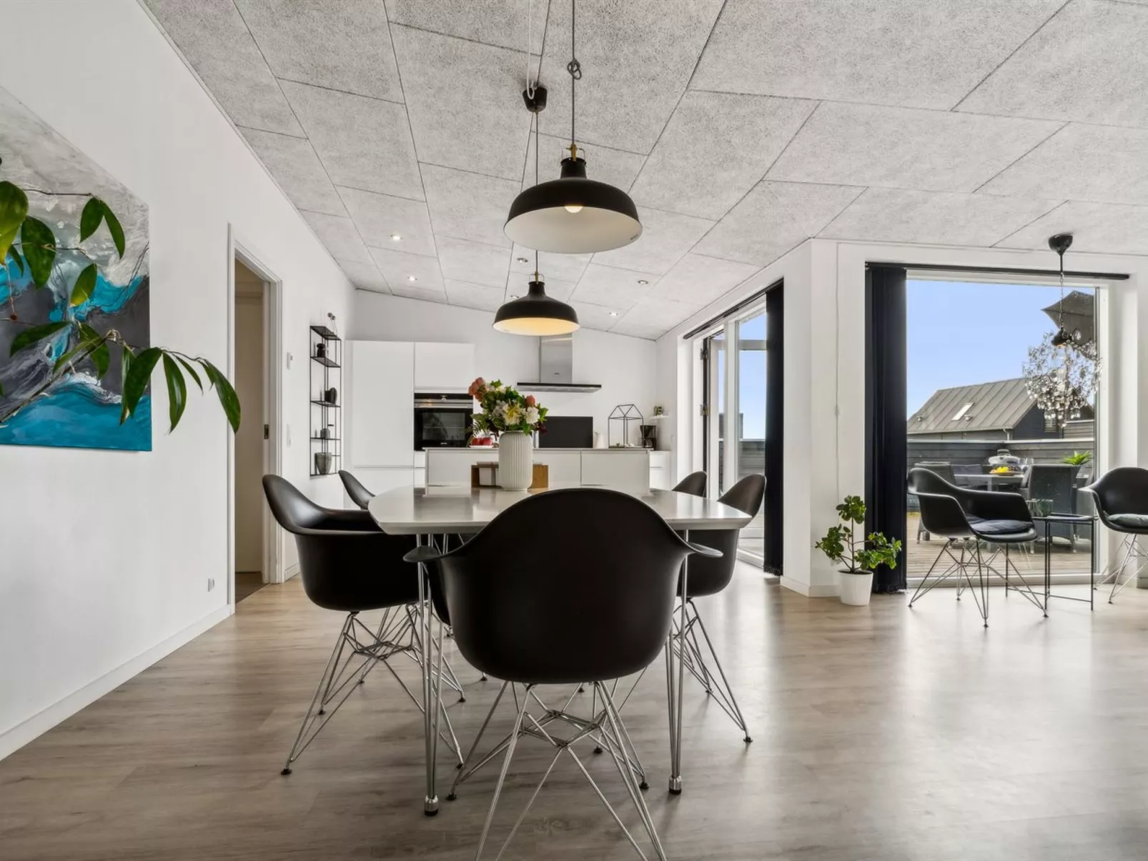 "Ingebrit" - 1.4km from the sea-Binnen