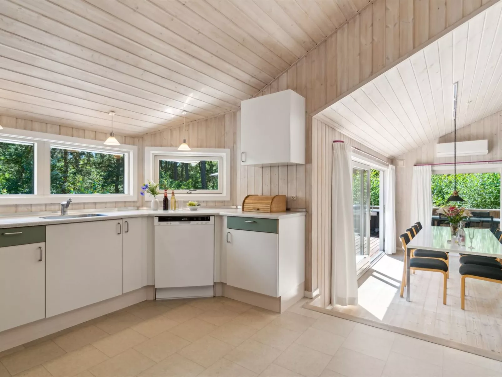 "Nea" - 600m from the sea-Binnen