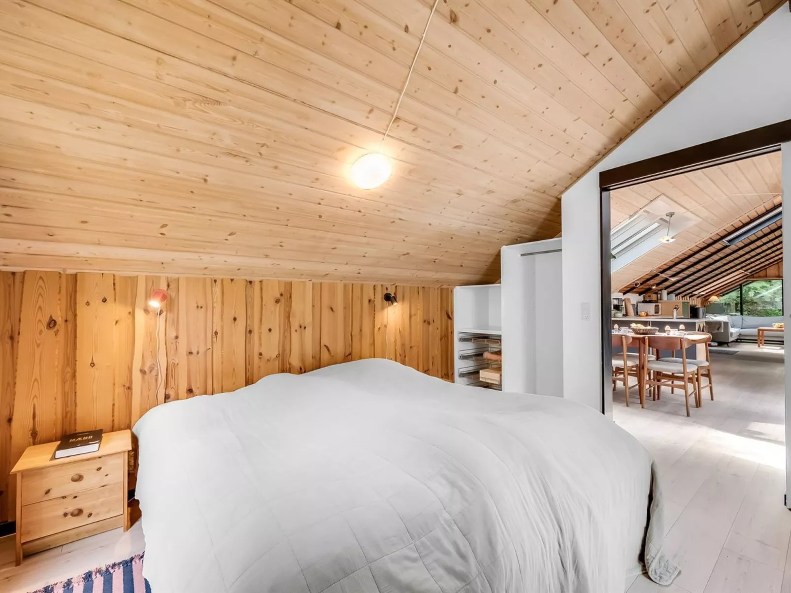 "Kadife" -  from the sea-Binnen