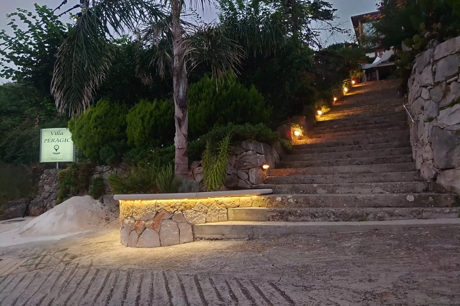 Villa Peragić - Triple Room with Balcony-Uitzicht