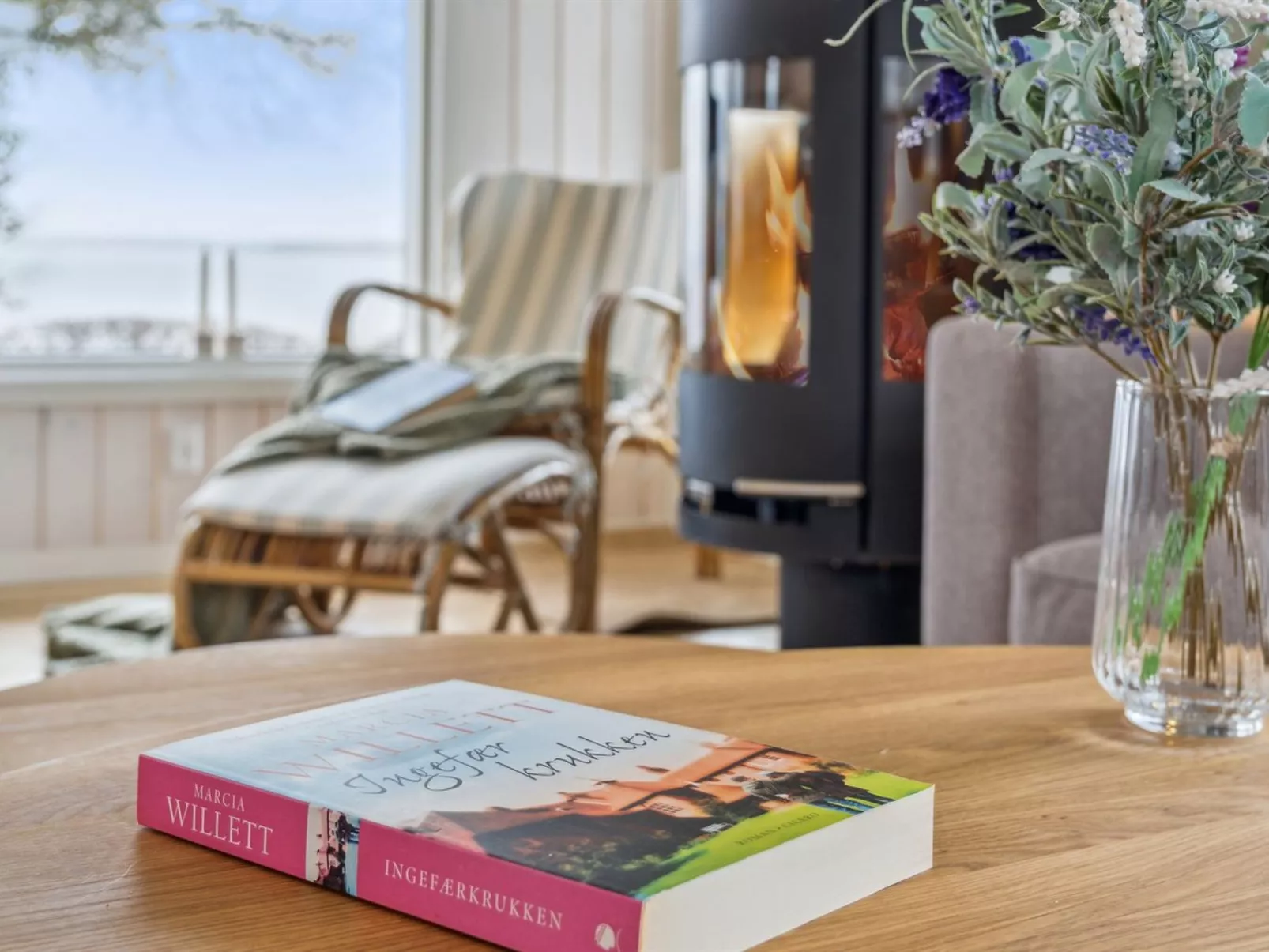 "Titta" - 10m to the fjord-Binnen