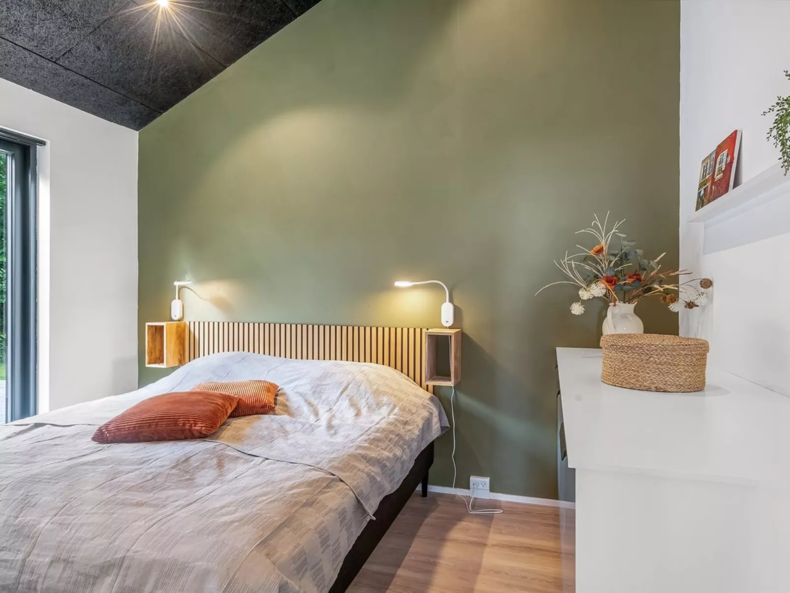 "Jahn" - 250m to the fjord-Binnen