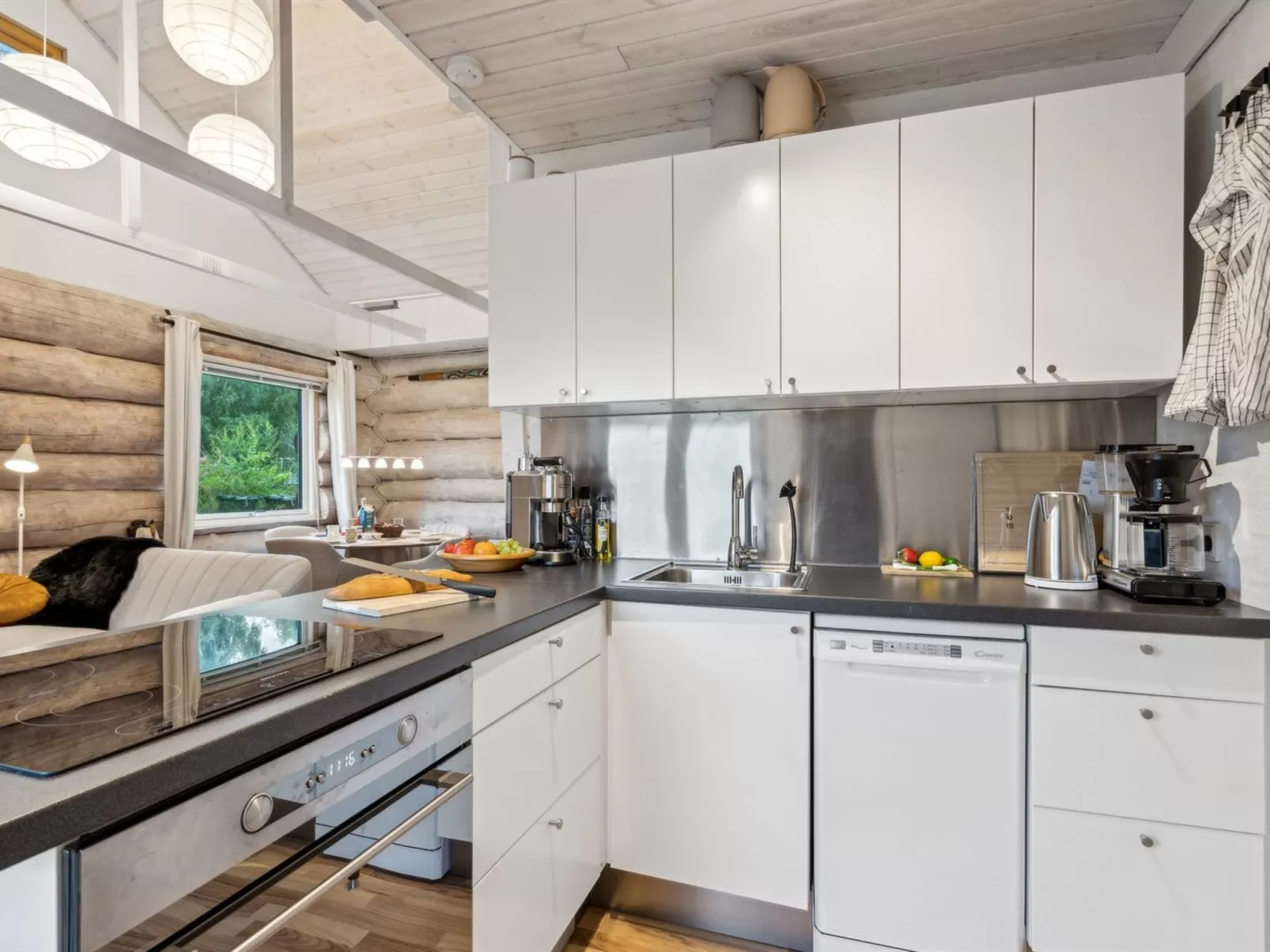 "Barni" - 7km from the sea-Binnen