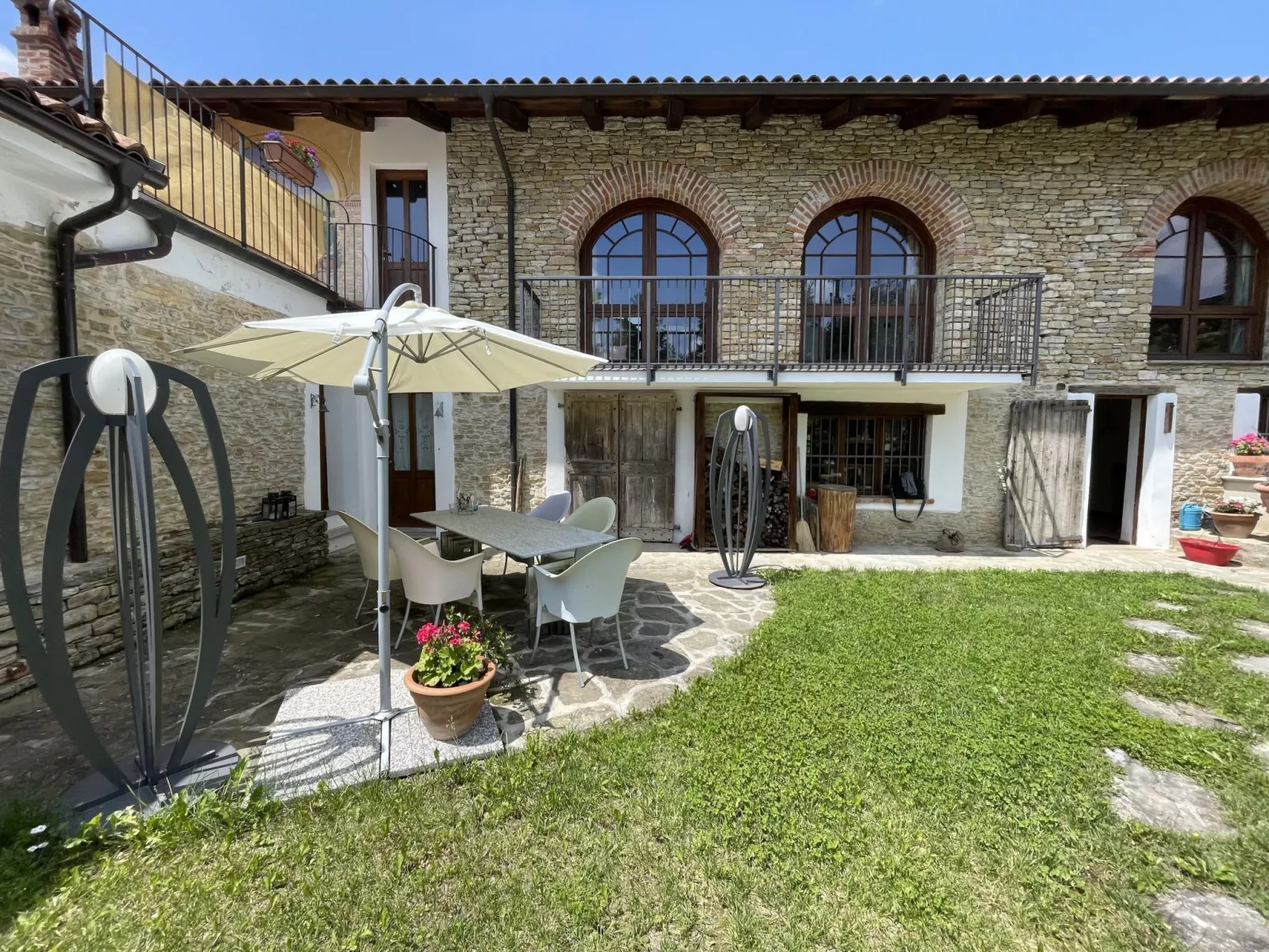 Casa Vacanza Cascina Lovera-Buiten