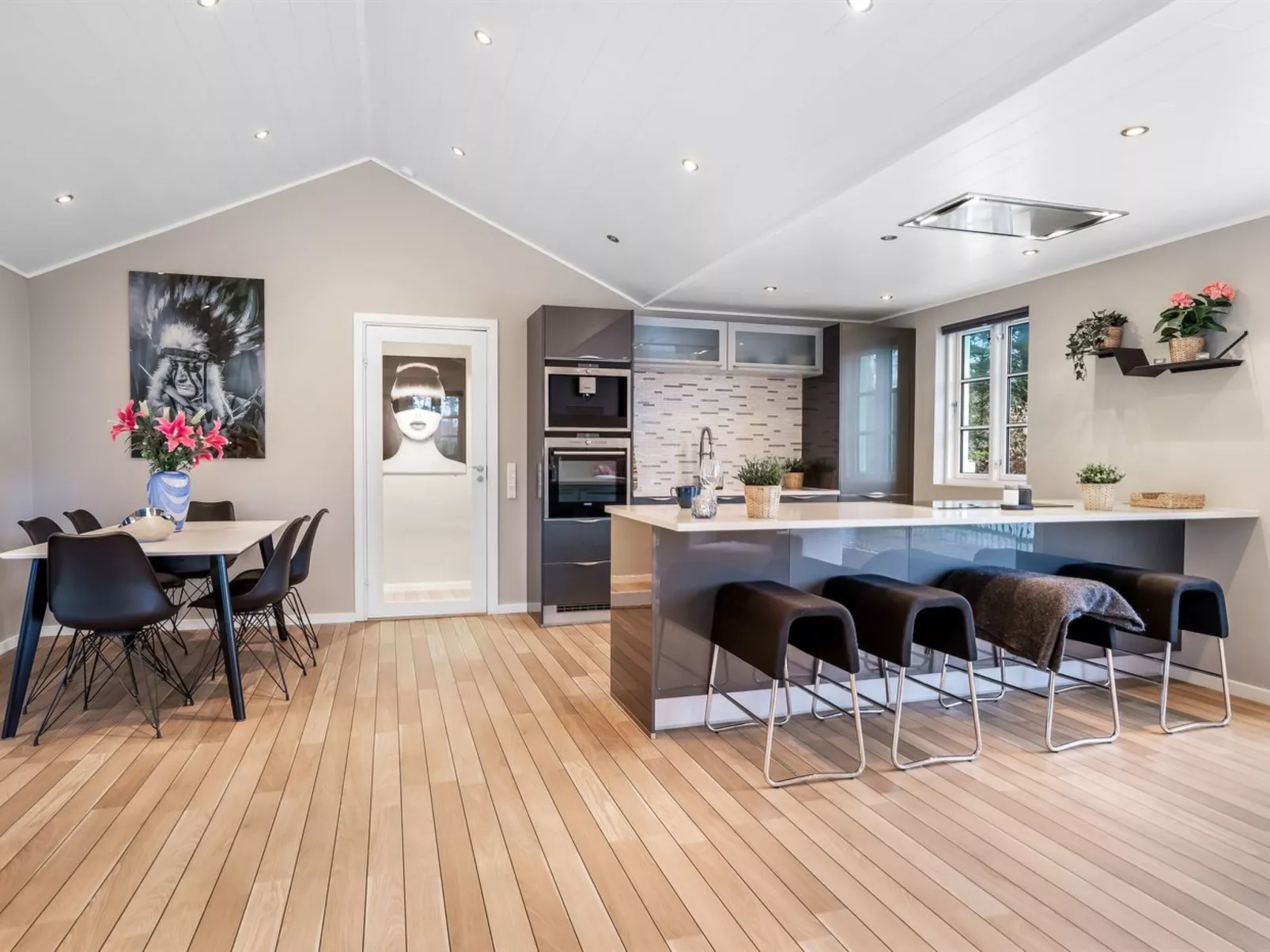 "Bent" -  from the sea-Binnen