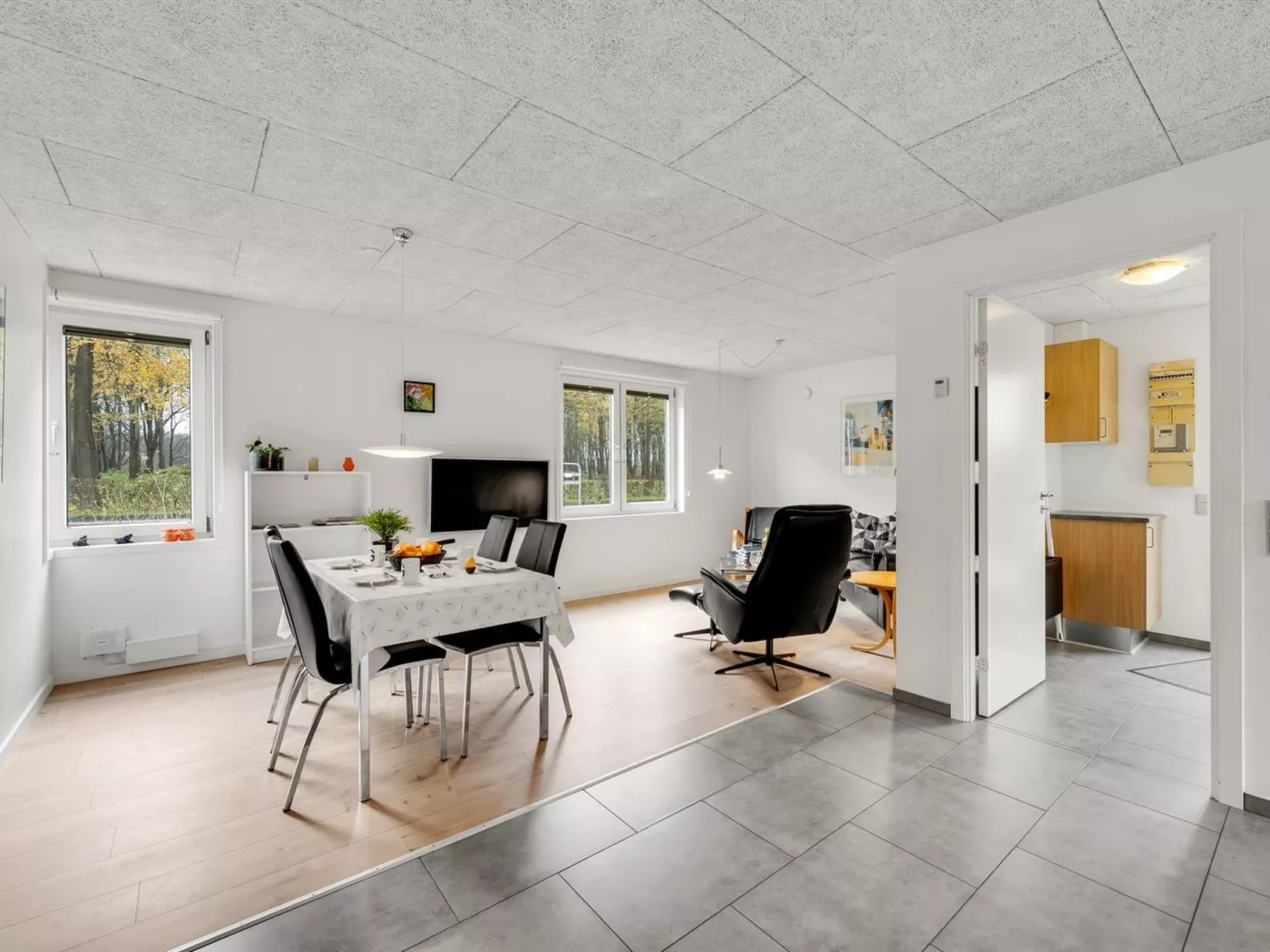 "Kamp" - 1km to the fjord-Binnen