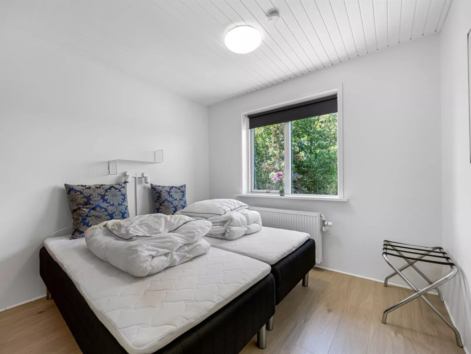 "Solvey" - 400m from the sea-Binnen