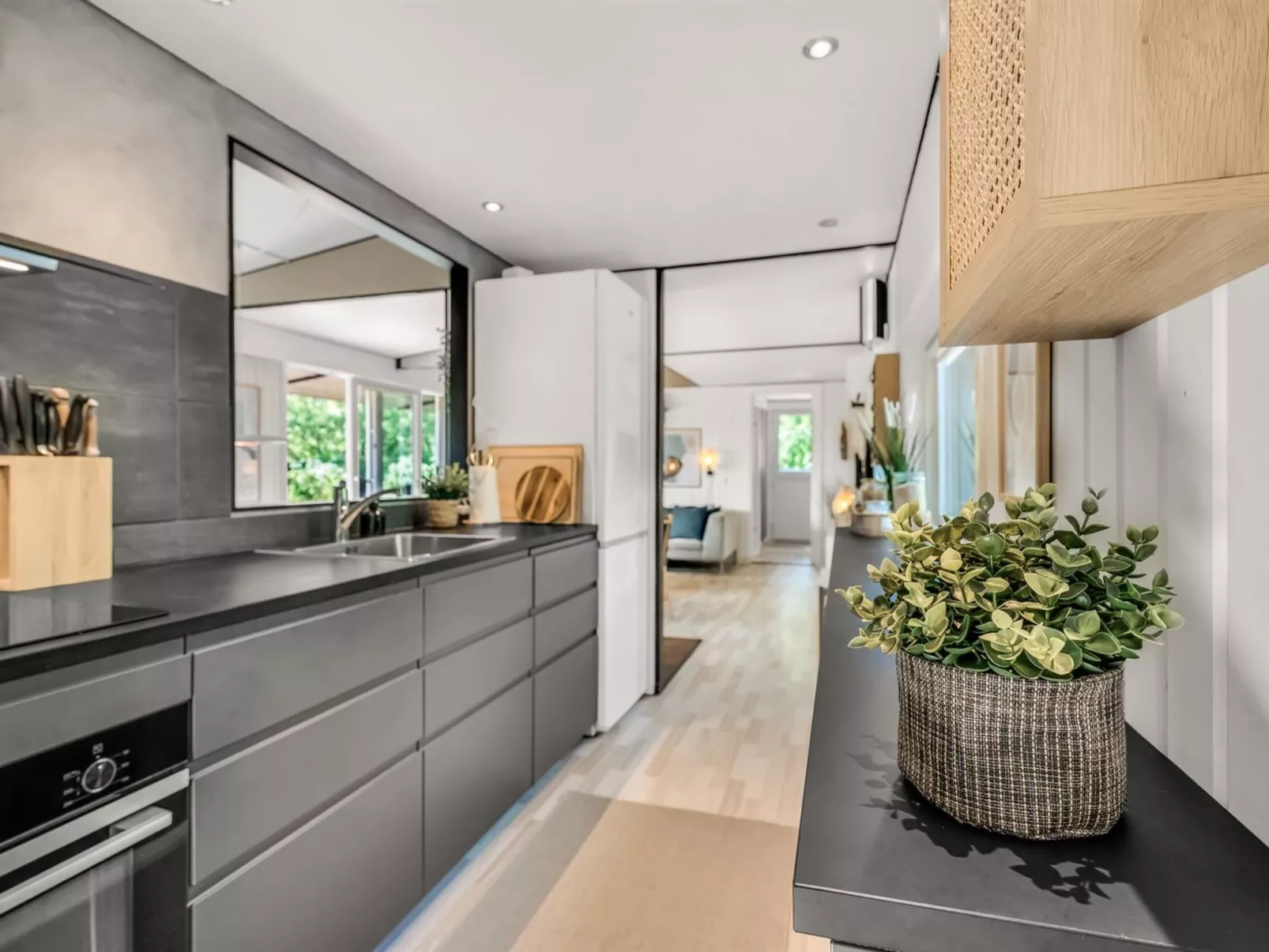 "Fatima" - 1km from the sea-Binnen