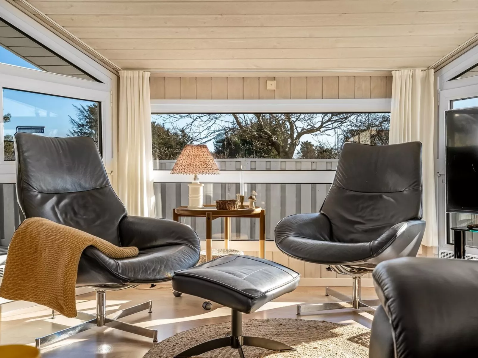 "Henri" - 1.2km from the sea-Binnen