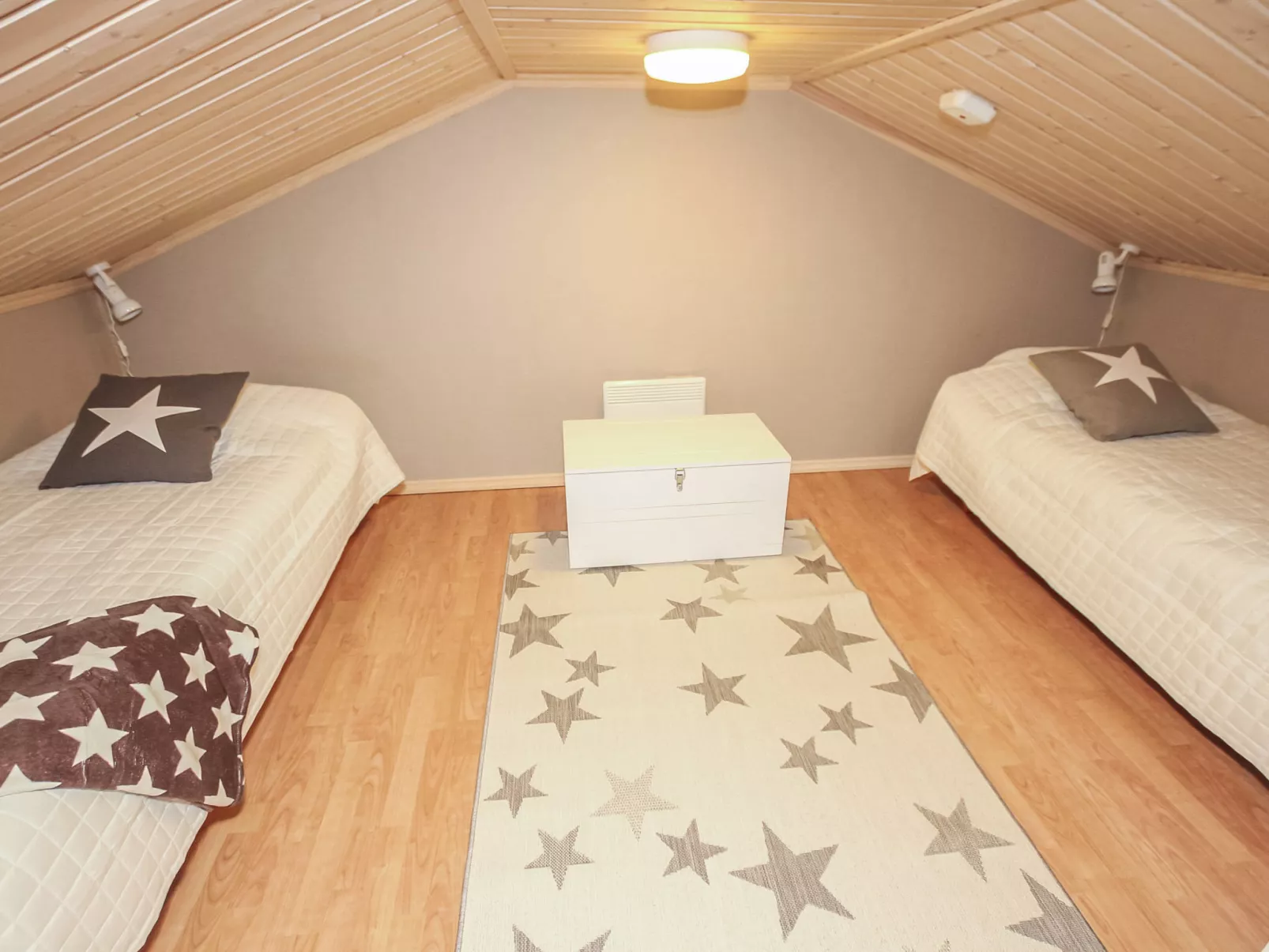 Rukan taikavuosselin helmi 8 a-Binnen