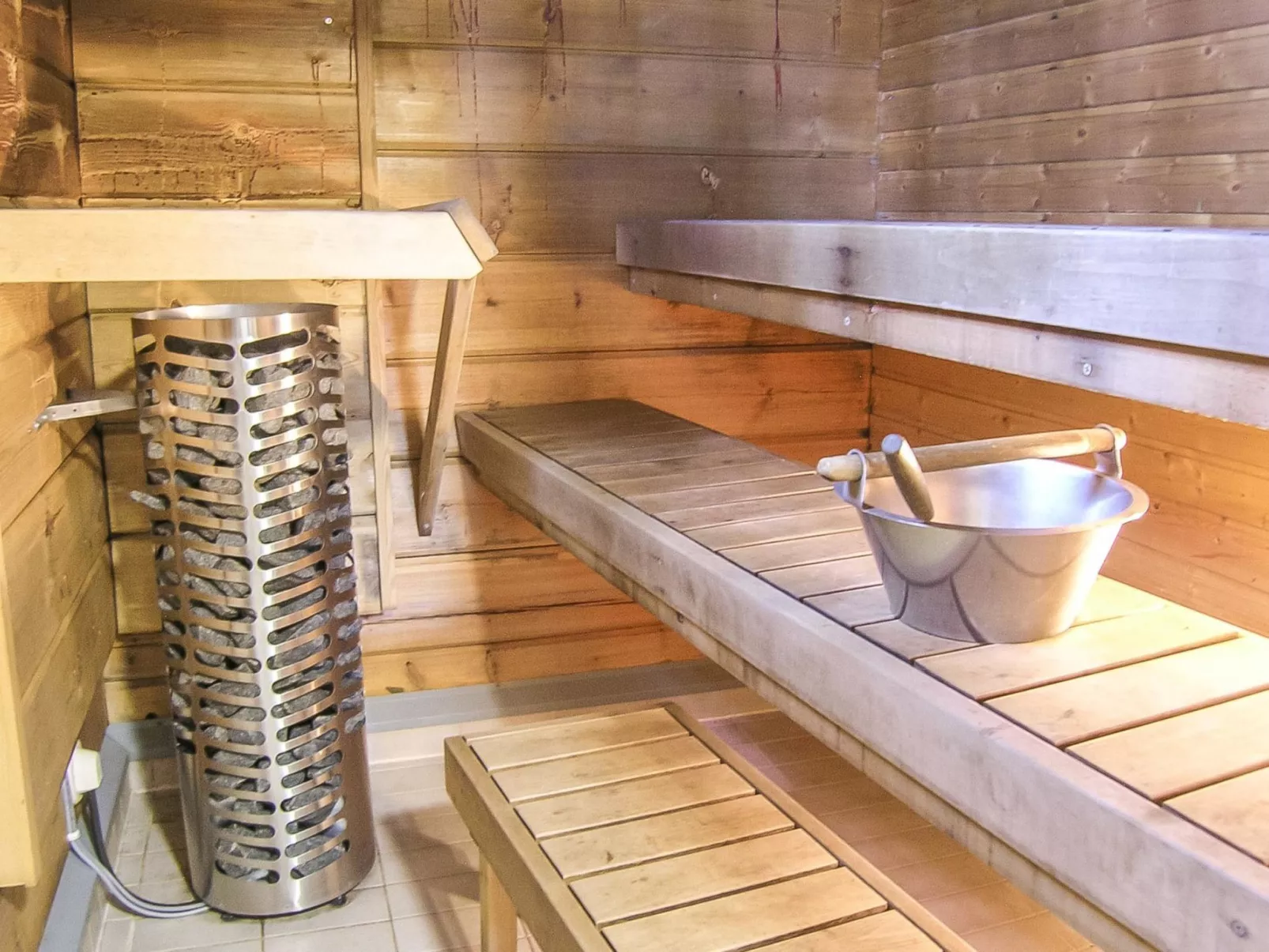 Yläneuvola niemi-Binnen