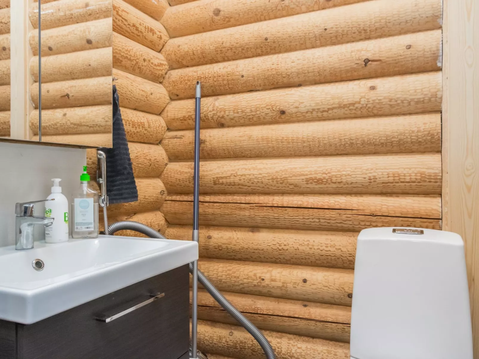 Villa lahnajärvi - Binnen