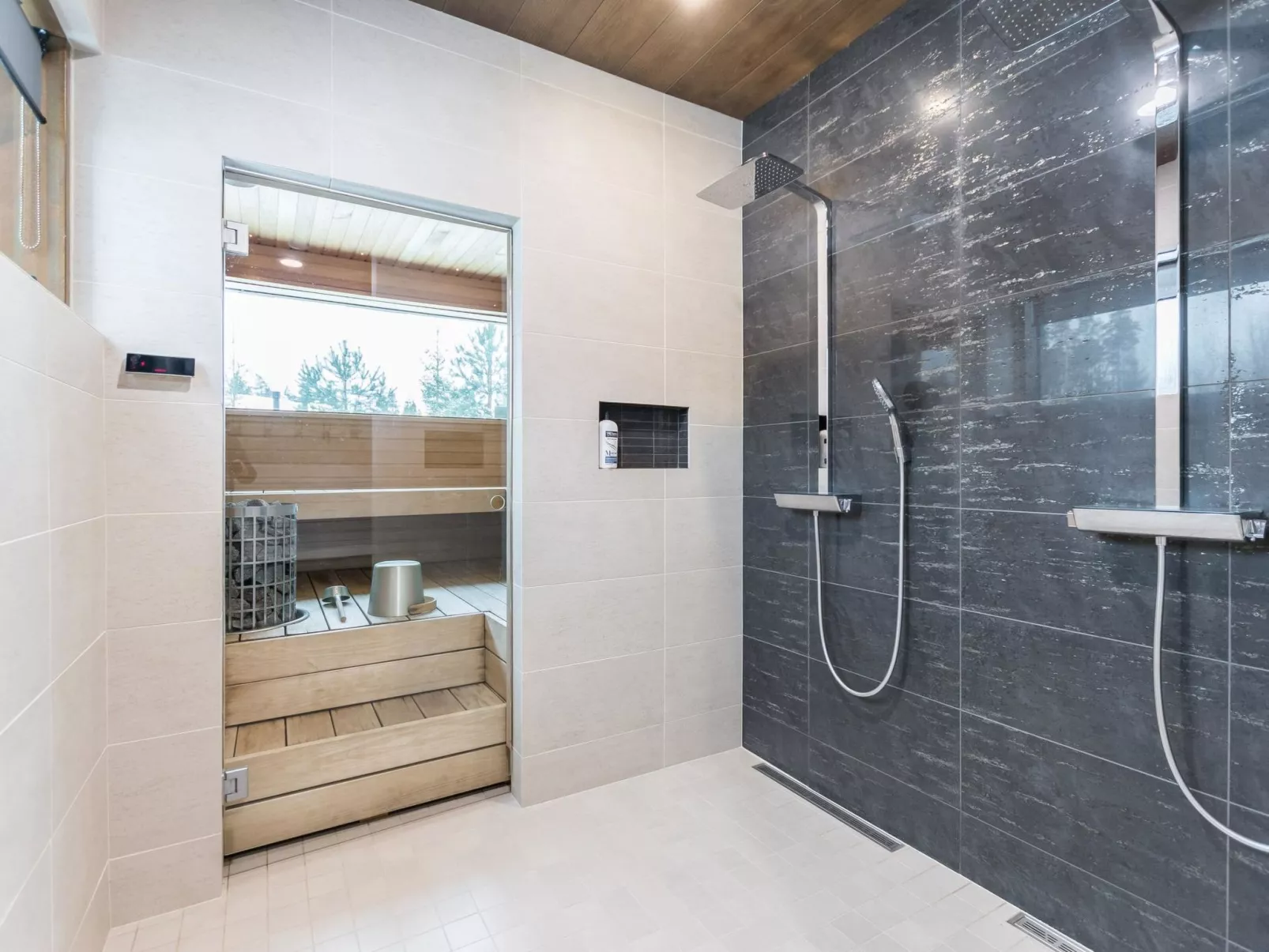 Naava kaarna spa-Binnen