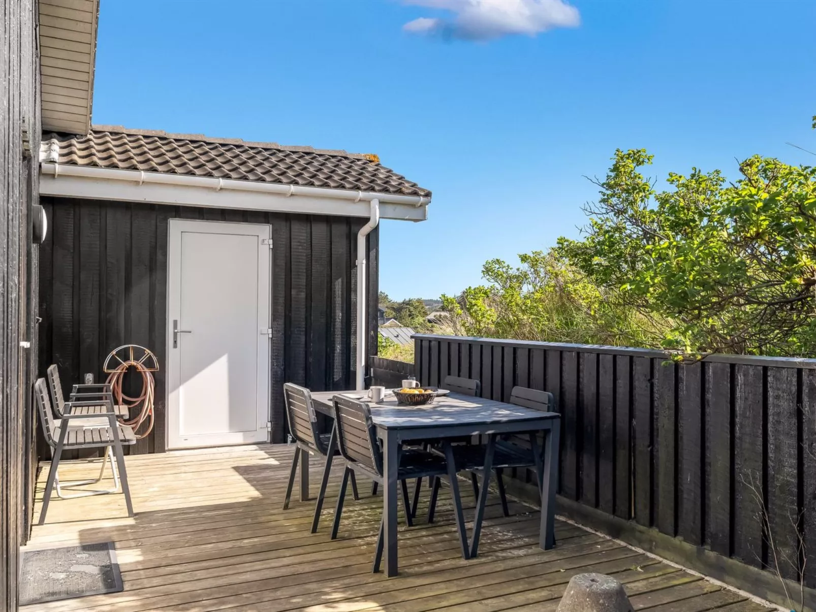 "Elni" - 350m from the sea-Buiten