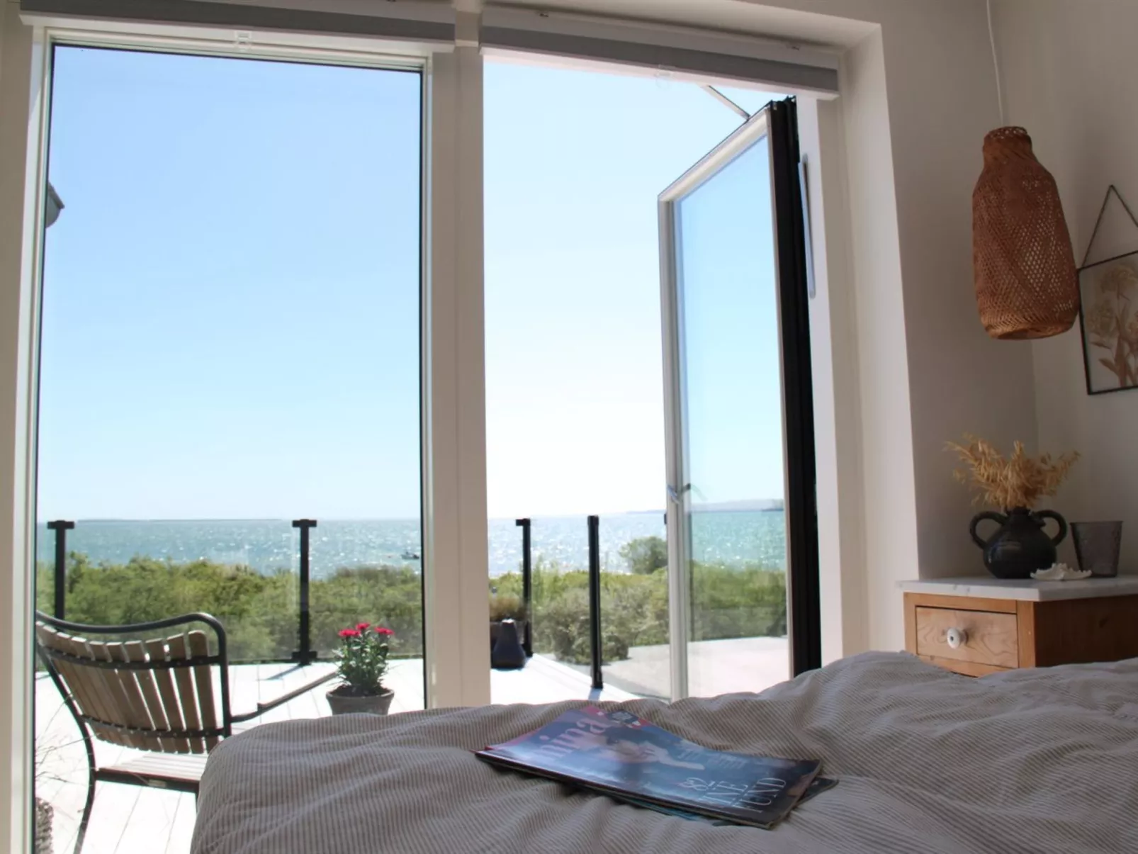 "Valia" - 20m from the sea-Binnen