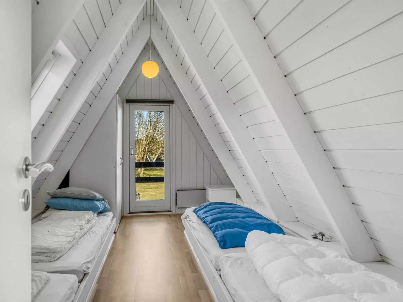 "Kauno" - 16km to the fjord-Binnen