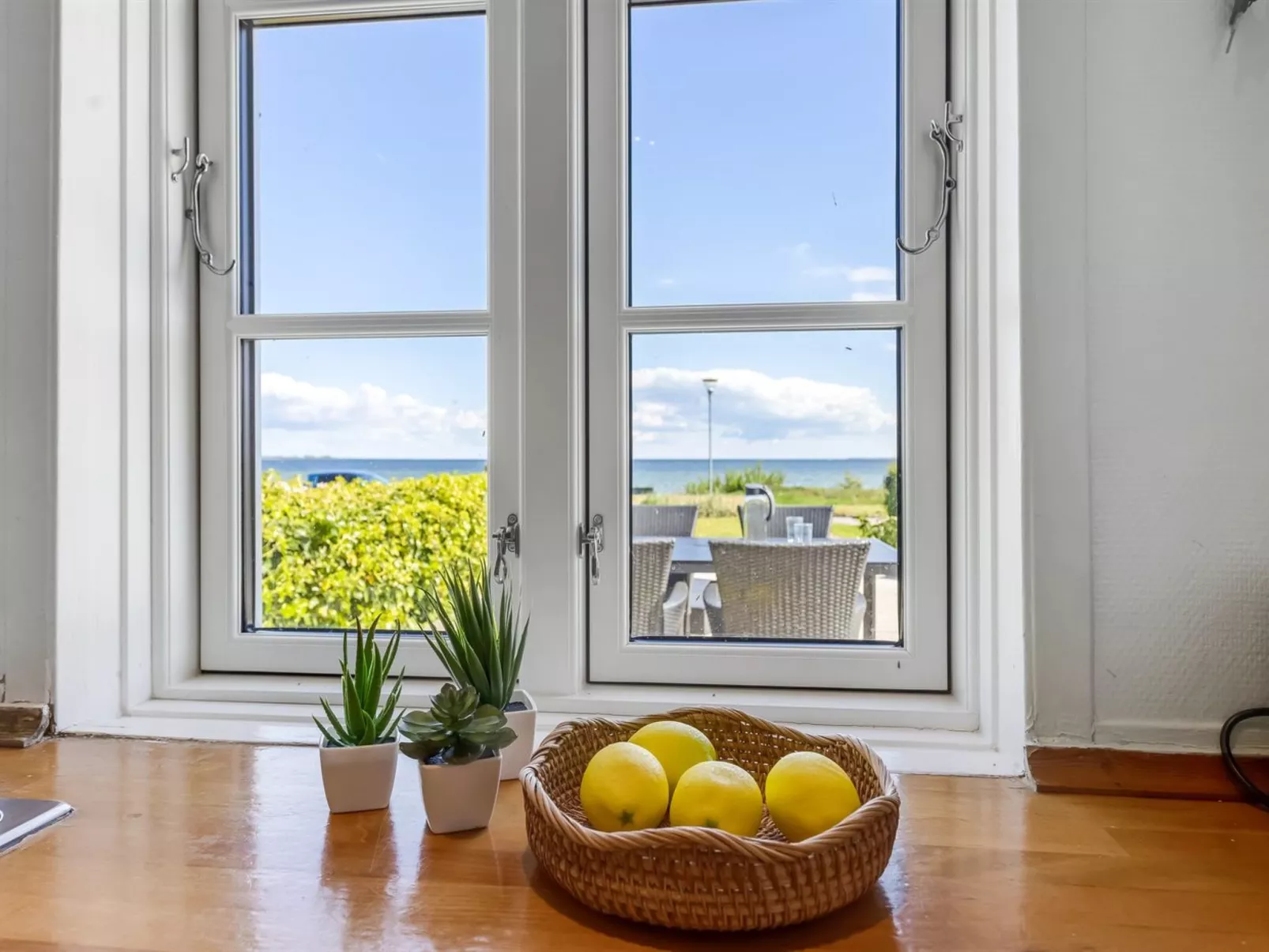 "Ilze" - 20m from the sea-Binnen