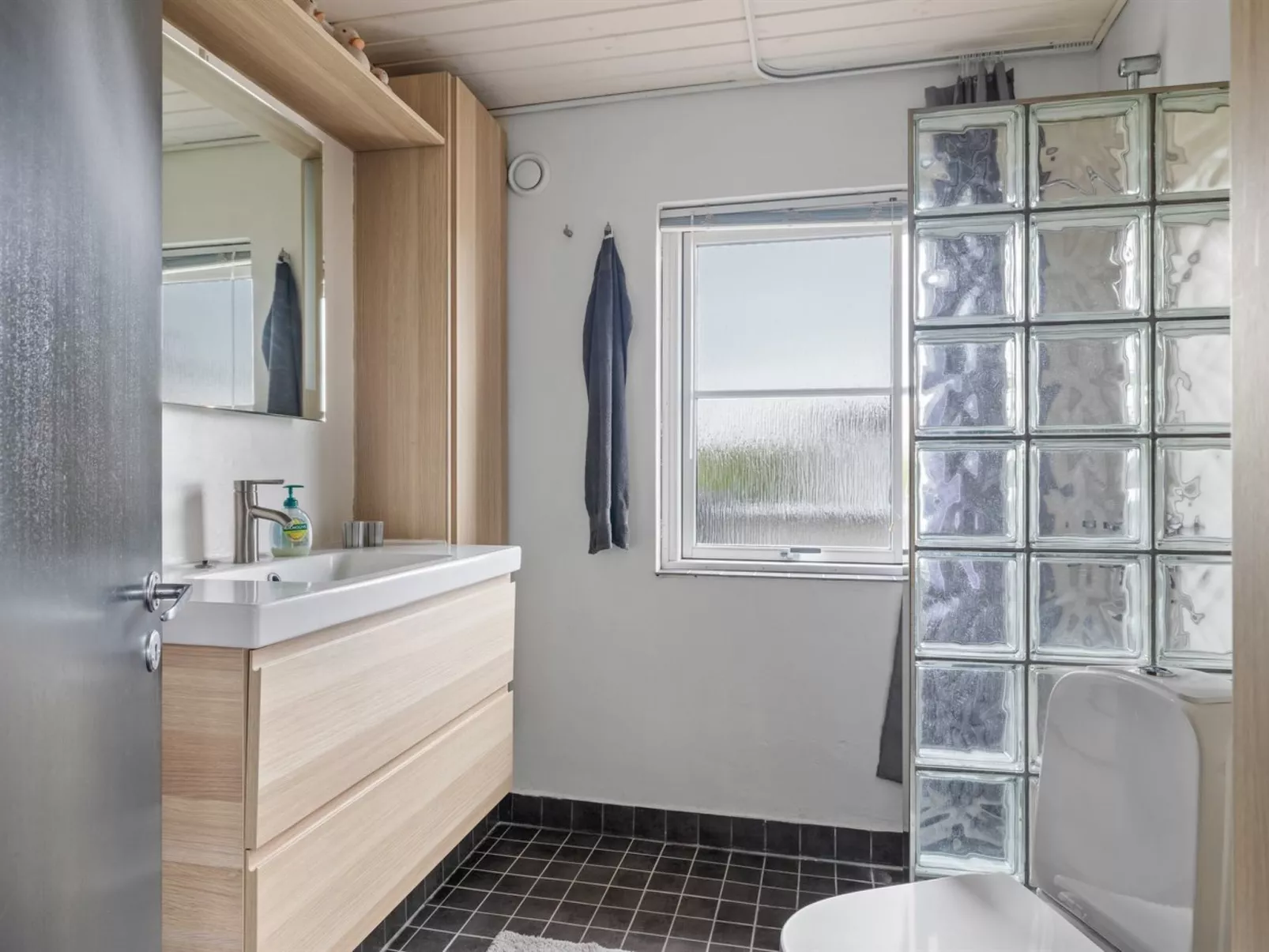 "Elline" - 200m from the sea-Binnen