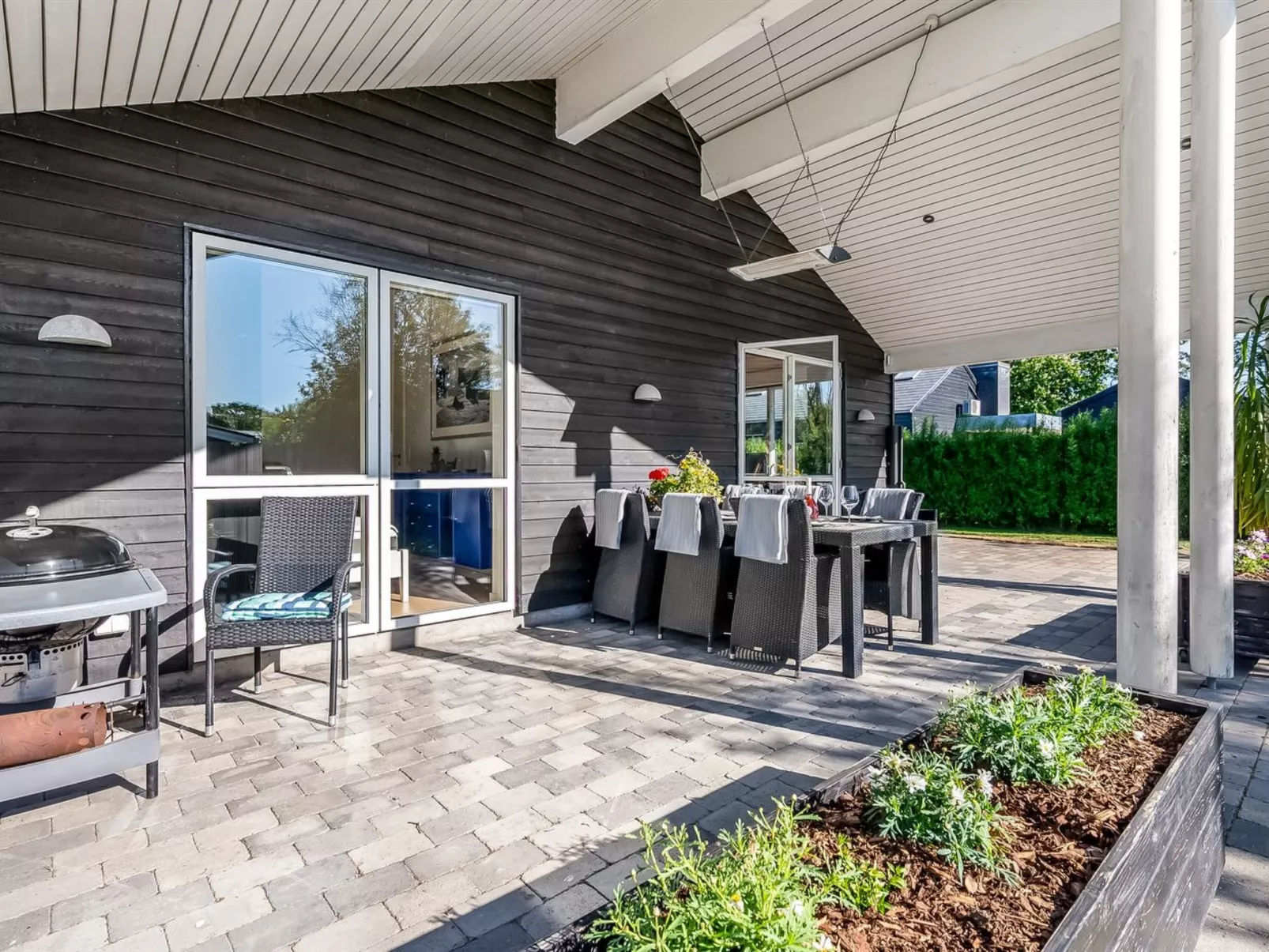 "Shania" - 300m from the sea-Buiten