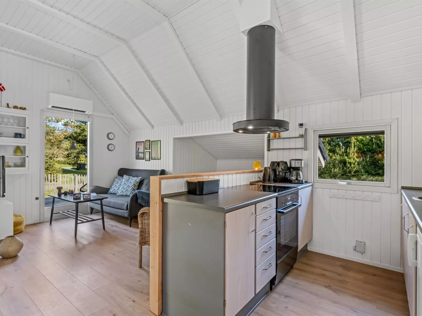 "Ottil" - 1.5km from the sea-Binnen