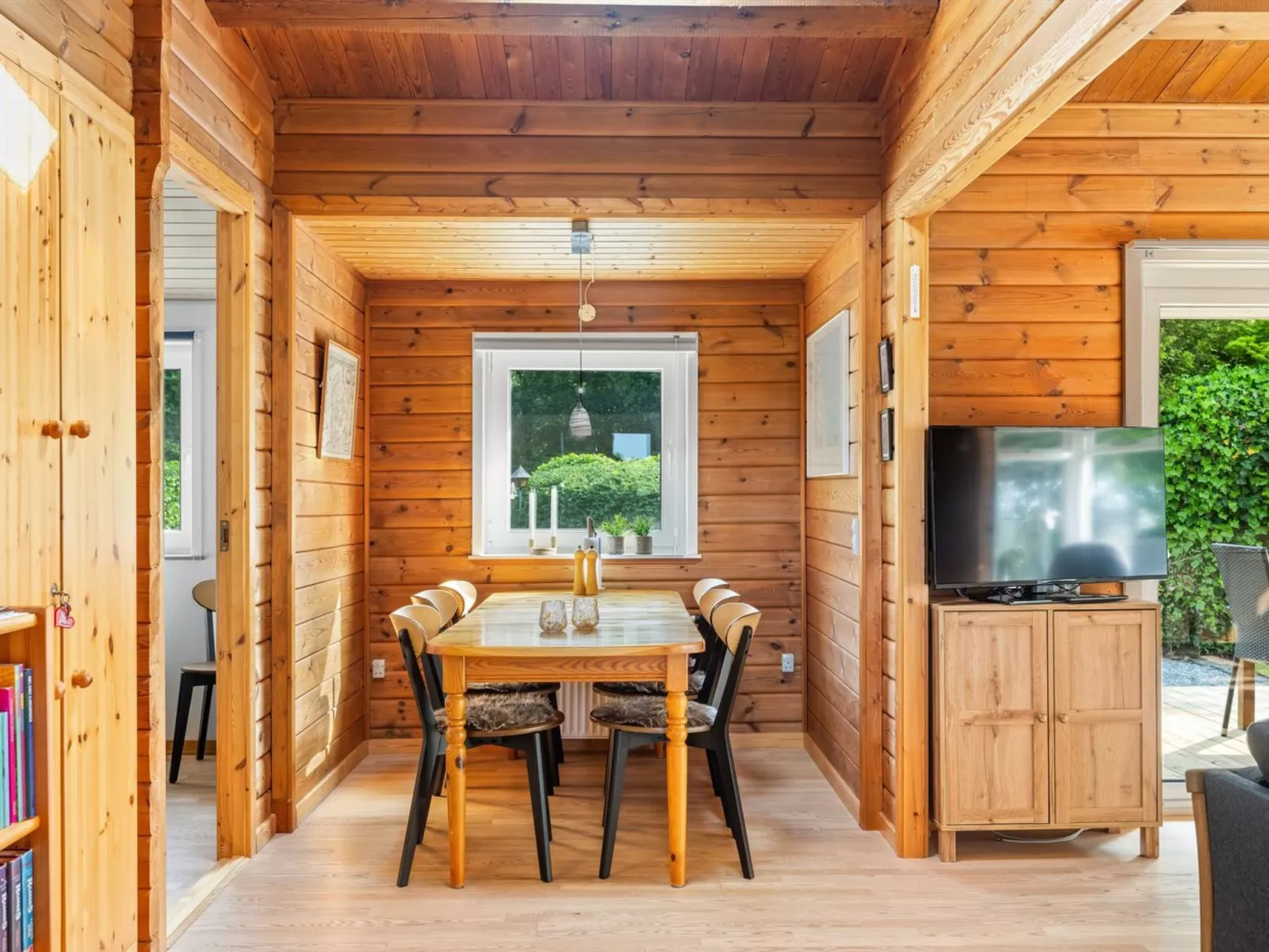 "Swipdagh" - 150m from the sea-Binnen